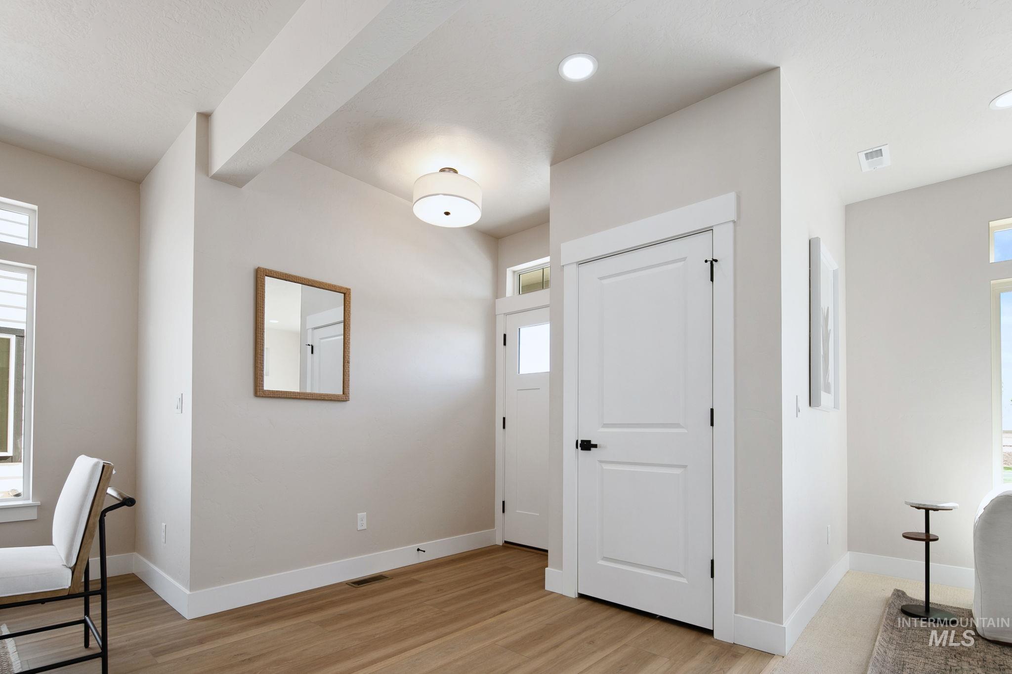 340 E Mayfield Springs Blvd, Mayfield, Idaho 83761, 3 Bedrooms, 2.5 Bathrooms, Residential For Sale, Price $450,000,MLS 98979862