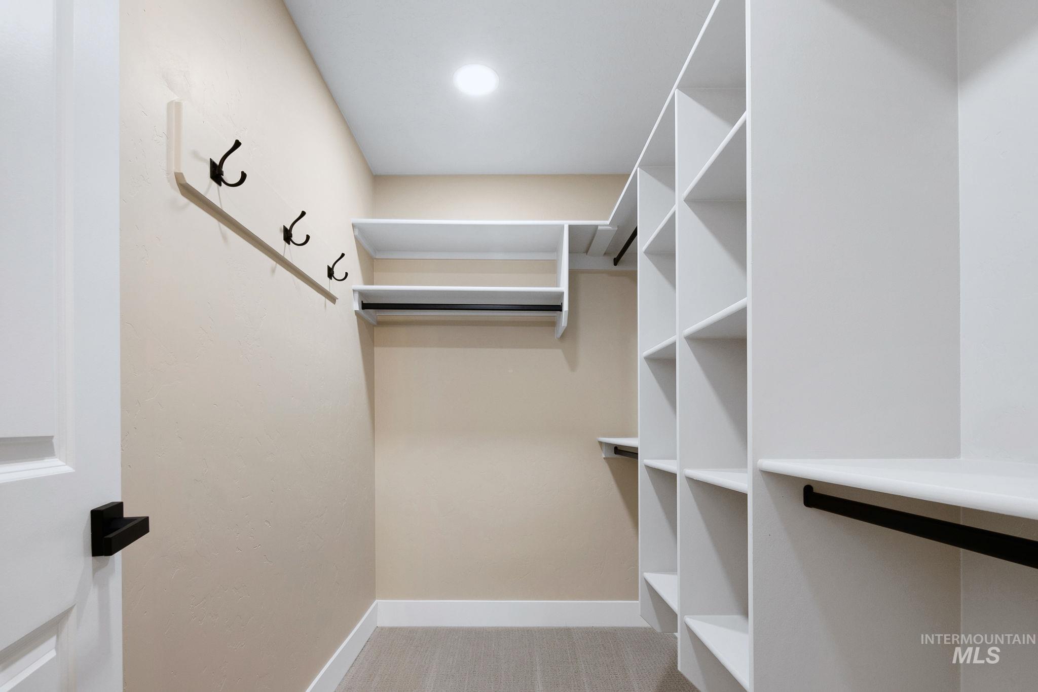 340 E Mayfield Springs Blvd, Mayfield, Idaho 83761, 3 Bedrooms, 2.5 Bathrooms, Residential For Sale, Price $450,000,MLS 98979862