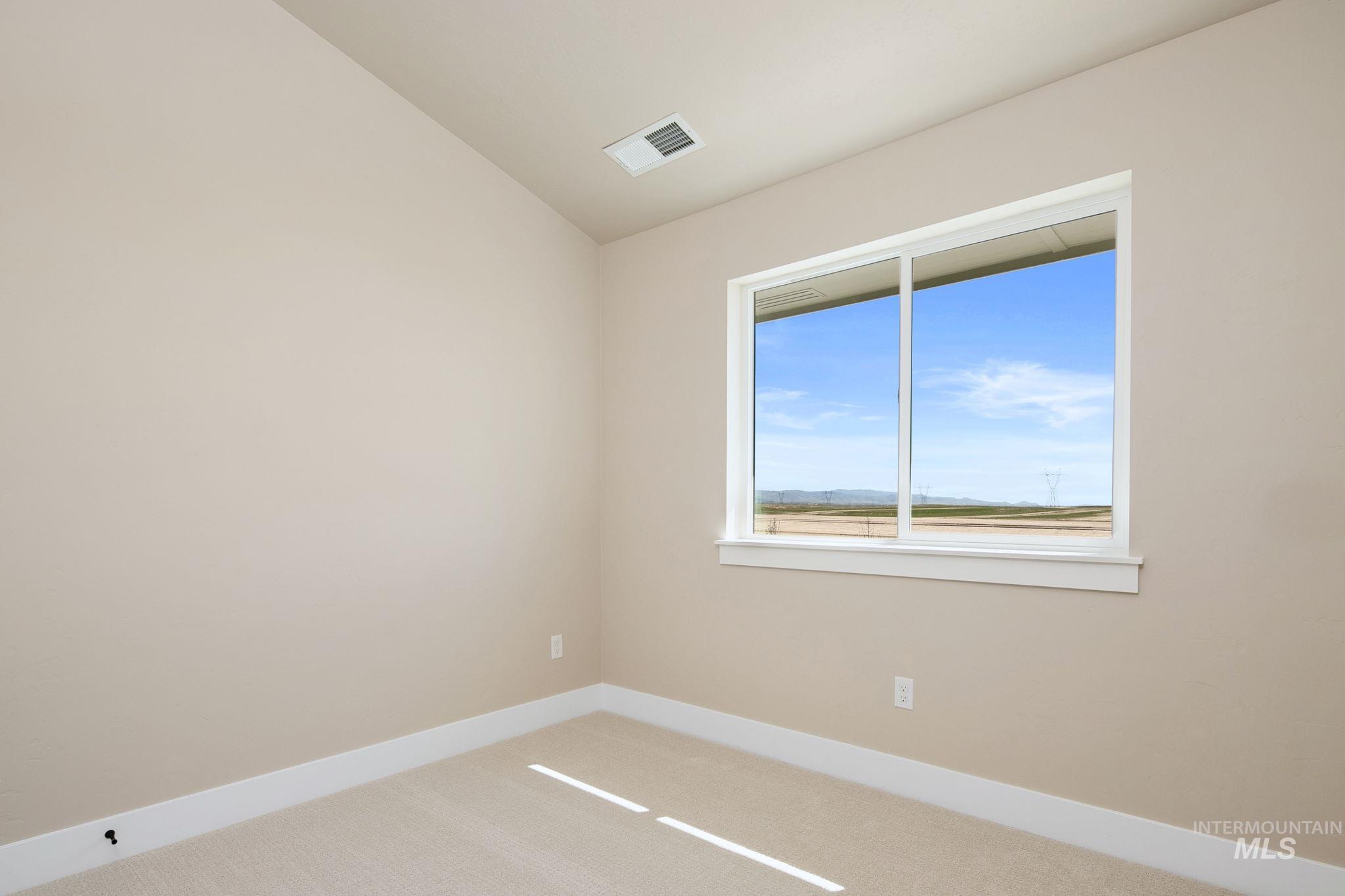 340 E Mayfield Springs Blvd, Mayfield, Idaho 83761, 3 Bedrooms, 2.5 Bathrooms, Residential For Sale, Price $450,000,MLS 98979862