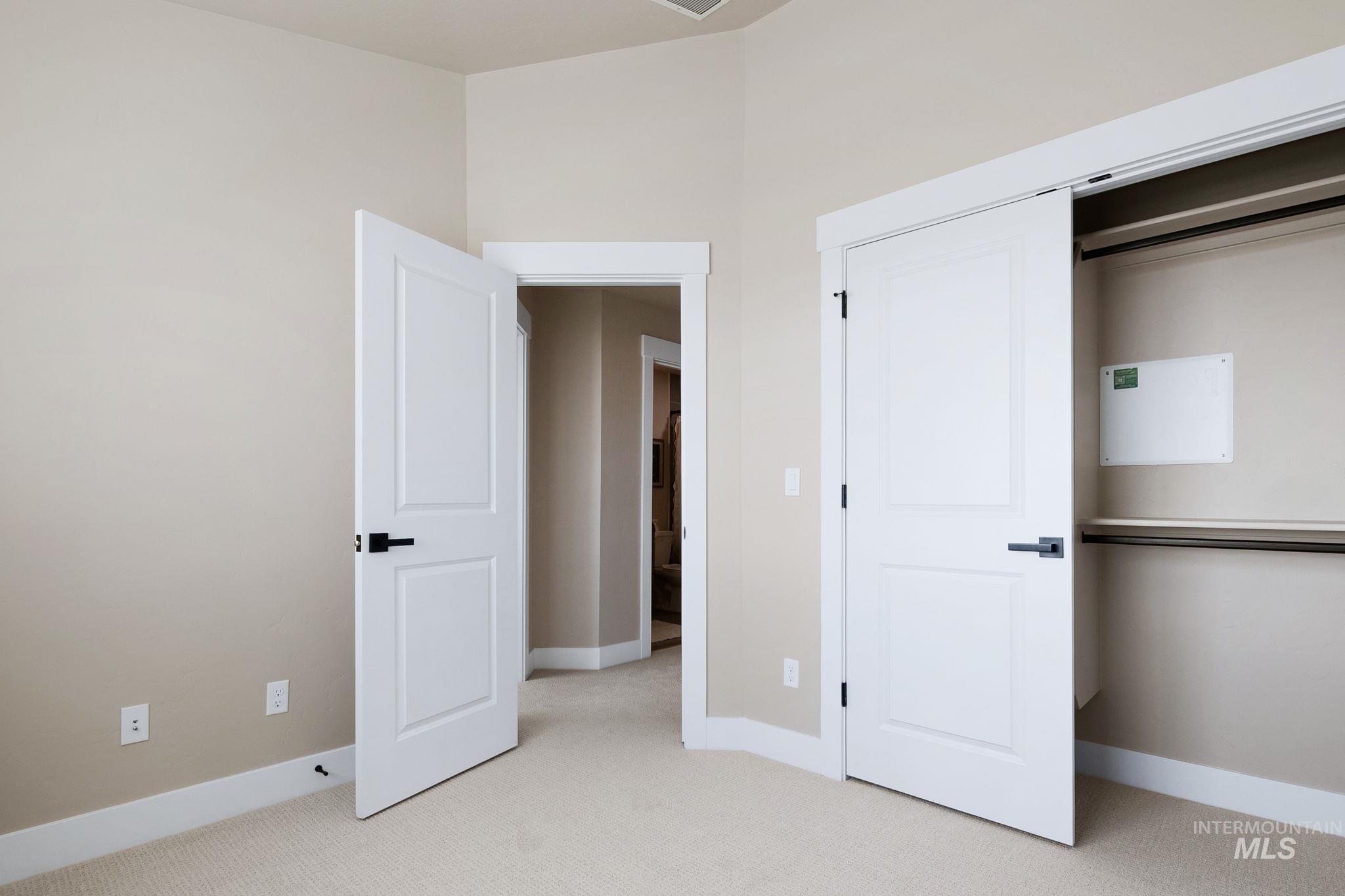 340 E Mayfield Springs Blvd, Mayfield, Idaho 83761, 3 Bedrooms, 2.5 Bathrooms, Residential For Sale, Price $450,000,MLS 98979862