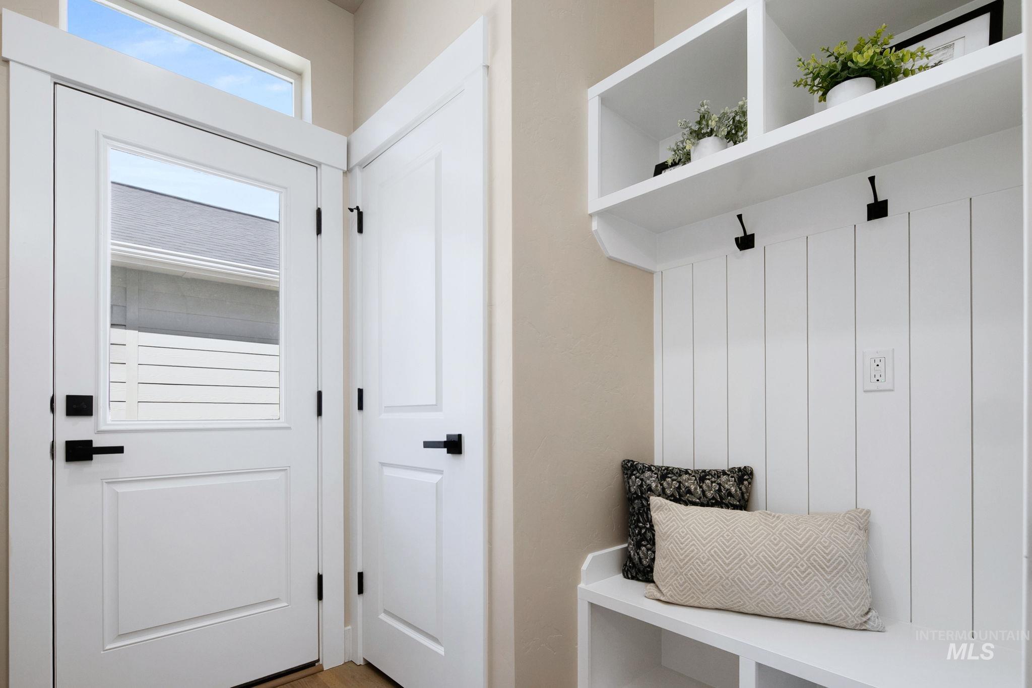 340 E Mayfield Springs Blvd, Mayfield, Idaho 83761, 3 Bedrooms, 2.5 Bathrooms, Residential For Sale, Price $450,000,MLS 98979862