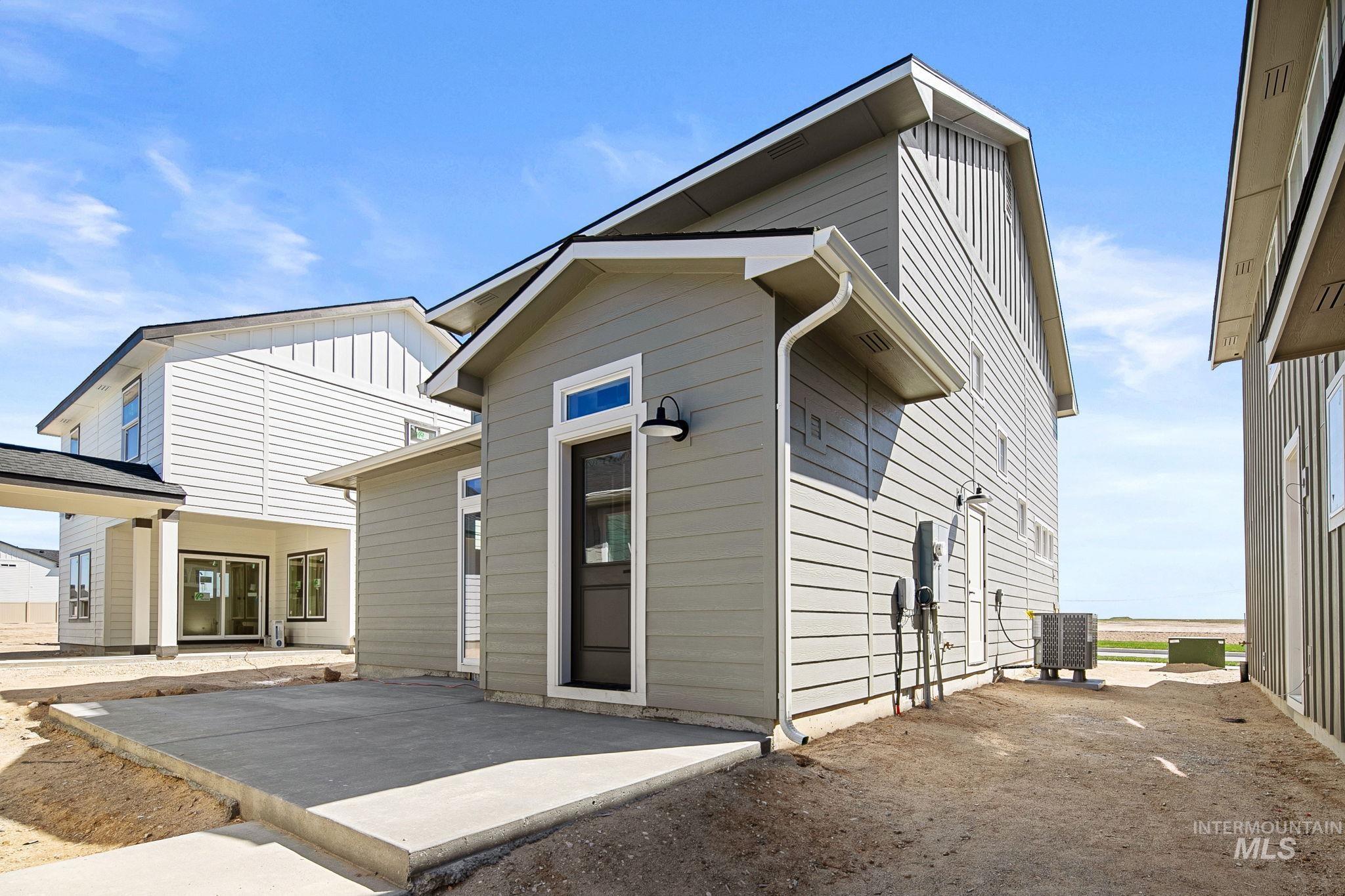 340 E Mayfield Springs Blvd, Mayfield, Idaho 83761, 3 Bedrooms, 2.5 Bathrooms, Residential For Sale, Price $450,000,MLS 98979862