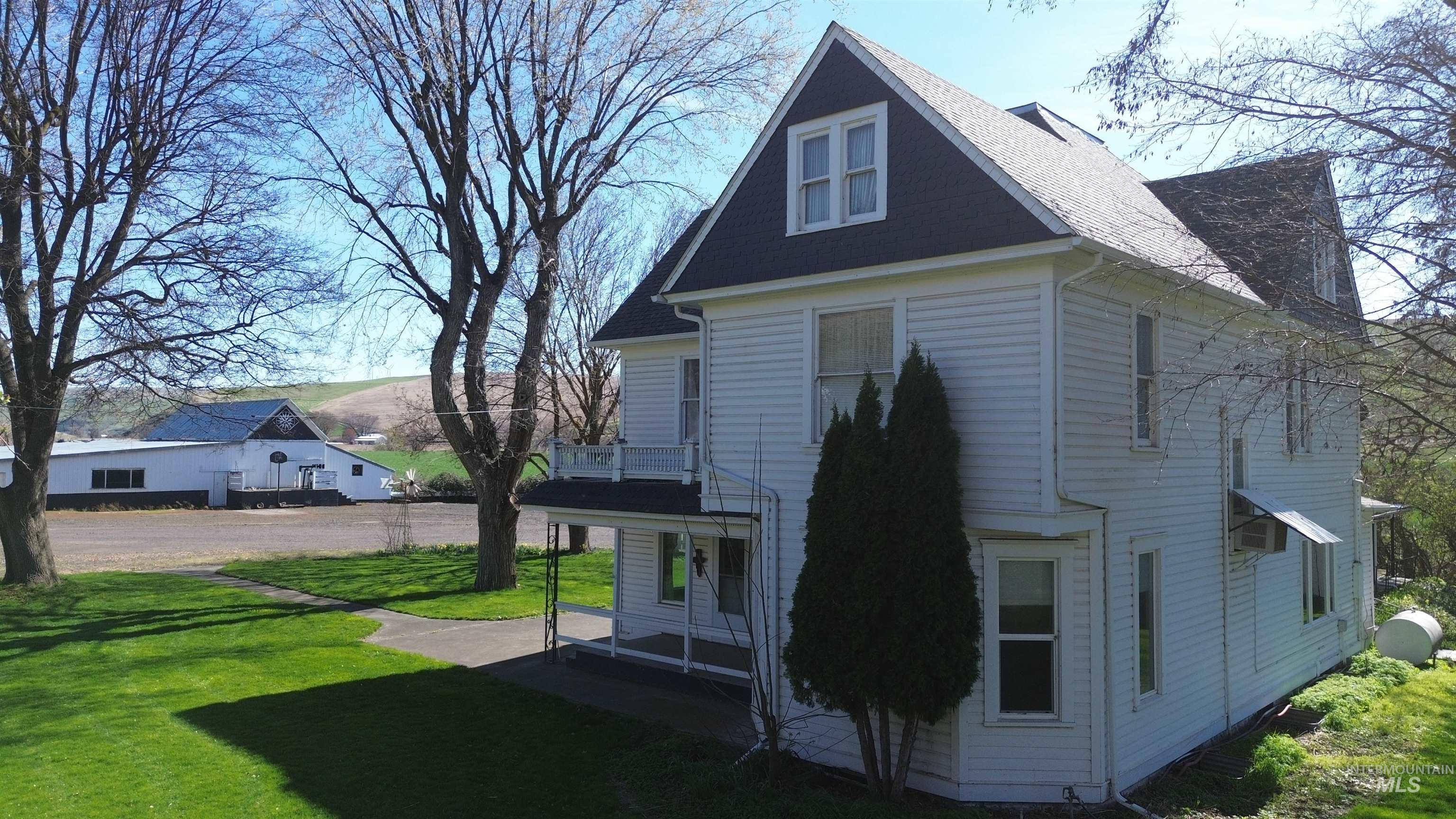 1783 W Highway 12, Pomeroy, Washington 99347, 5 Bedrooms, 2 Bathrooms, Residential For Sale, Price $419,900,MLS 98979866