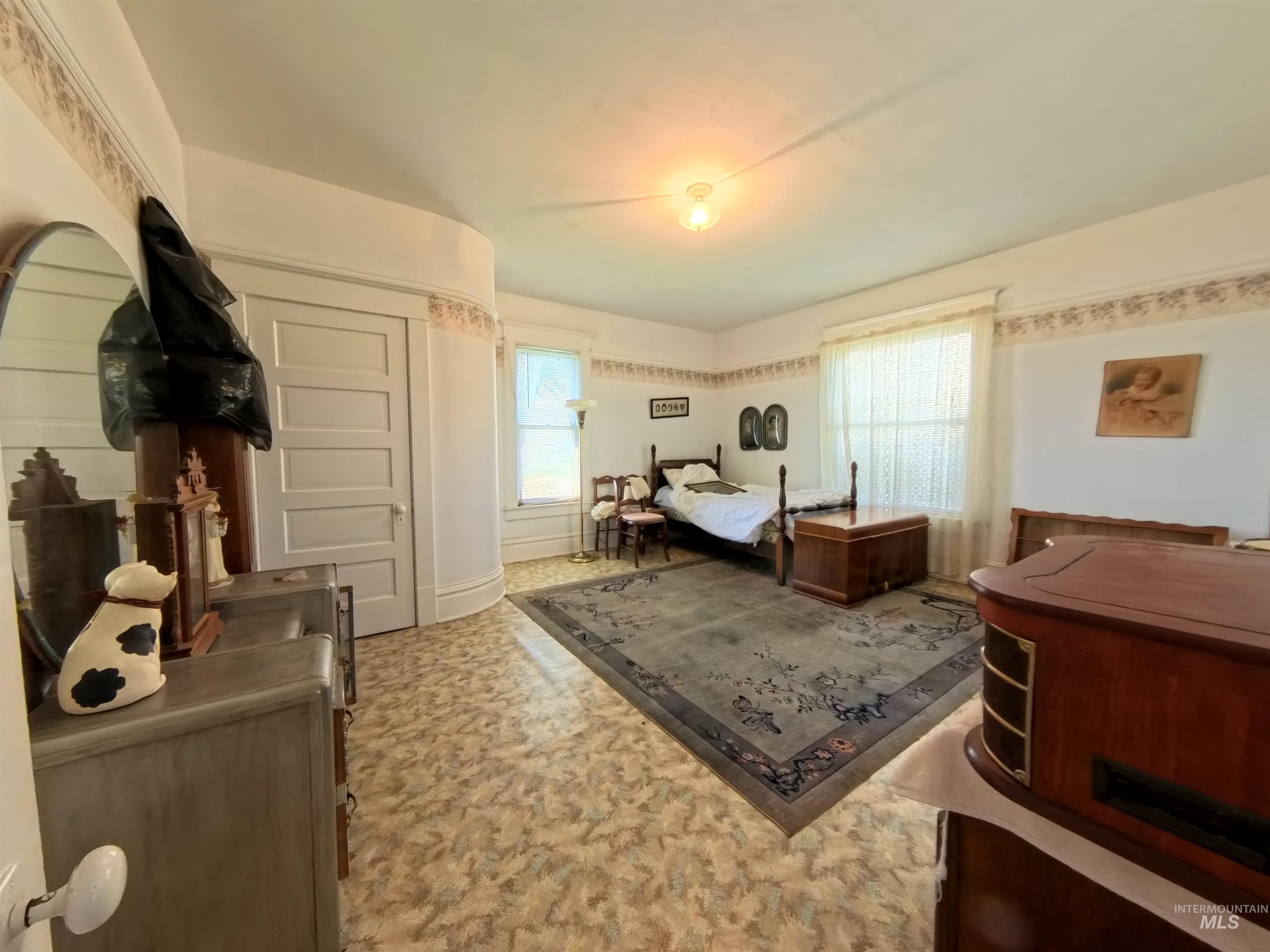 1783 W Highway 12, Pomeroy, Washington 99347, 5 Bedrooms, 2 Bathrooms, Residential For Sale, Price $419,900,MLS 98979866