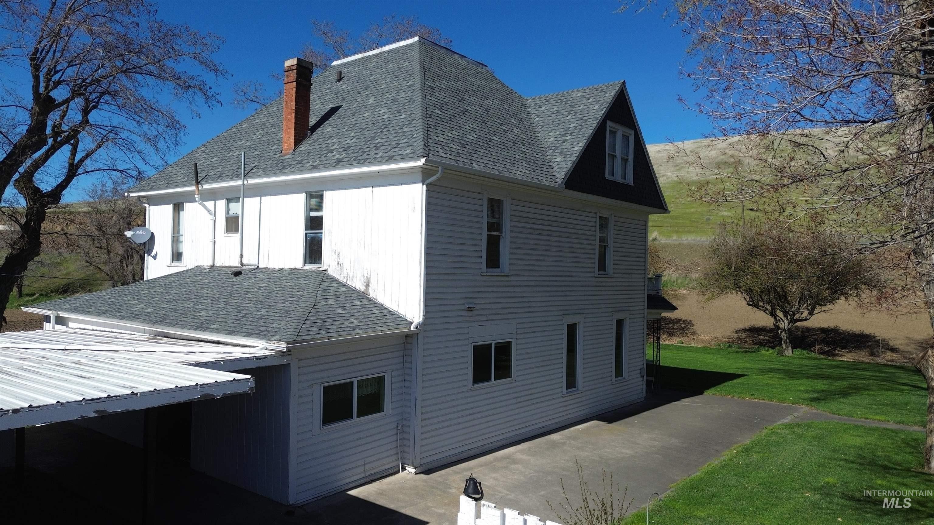 1783 W Highway 12, Pomeroy, Washington 99347, 5 Bedrooms, 2 Bathrooms, Residential For Sale, Price $419,900,MLS 98979866