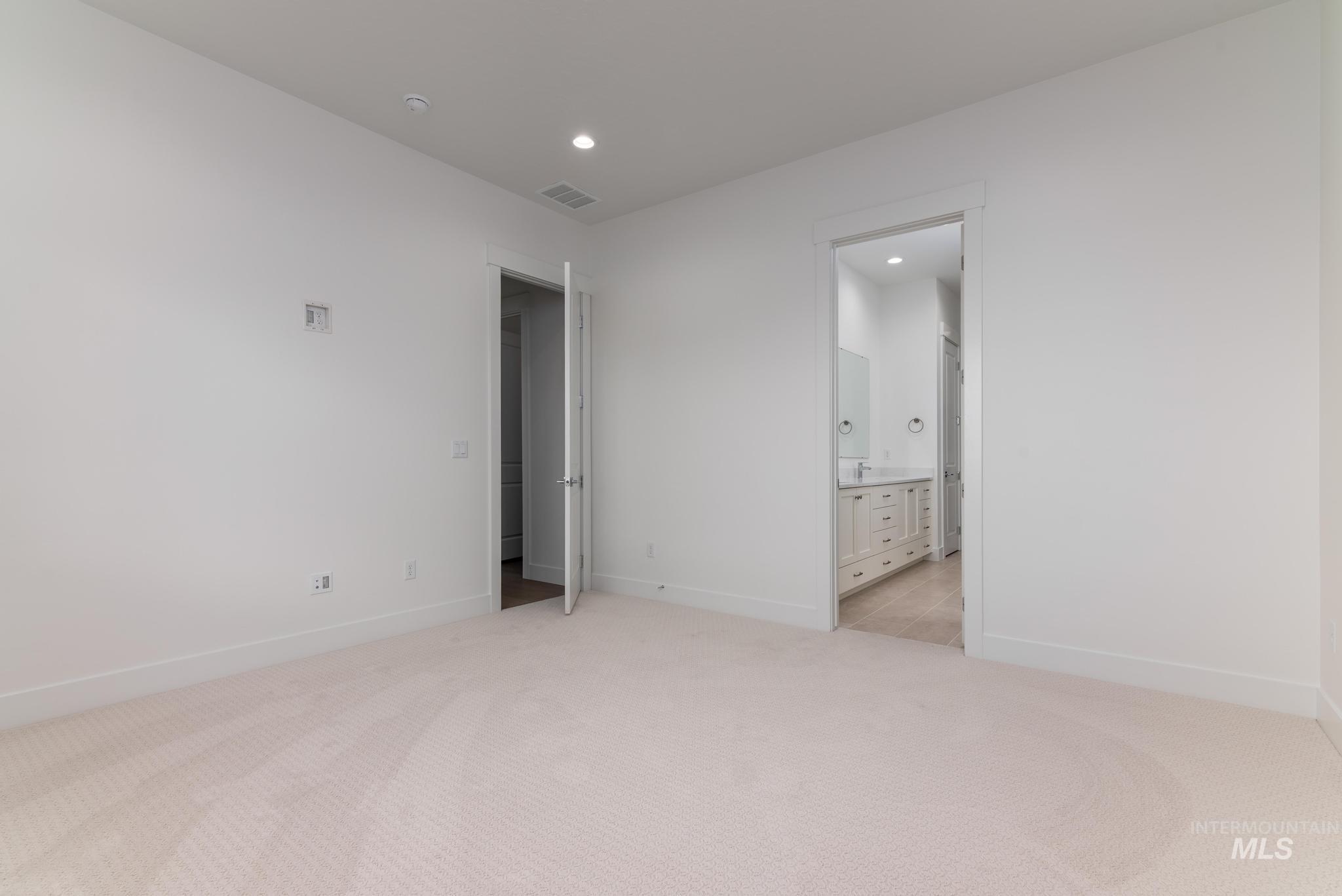 8501 S Country Wind Ave, Meridian, Idaho 83642, 4 Bedrooms, 3 Bathrooms, Residential For Sale, Price $649,000,MLS 98979871