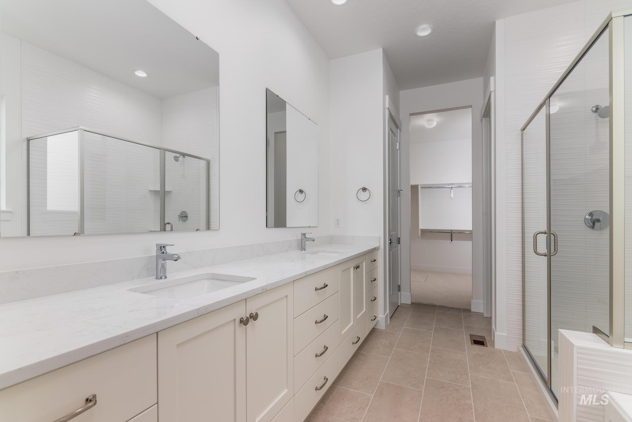 8501 S Country Wind Ave, Meridian, Idaho 83642, 4 Bedrooms, 3 Bathrooms, Residential For Sale, Price $649,000,MLS 98979871