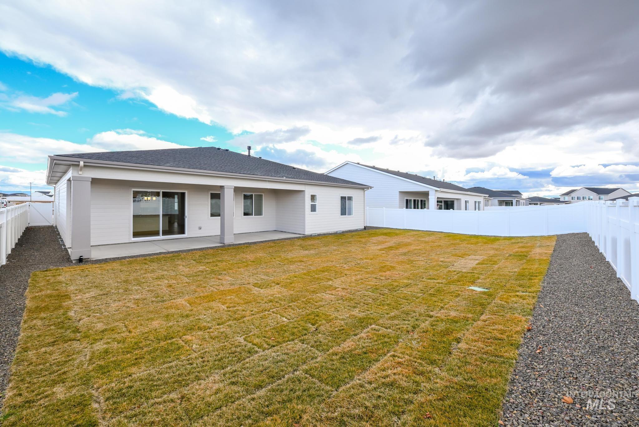 8501 S Country Wind Ave, Meridian, Idaho 83642, 4 Bedrooms, 3 Bathrooms, Residential For Sale, Price $649,000,MLS 98979871