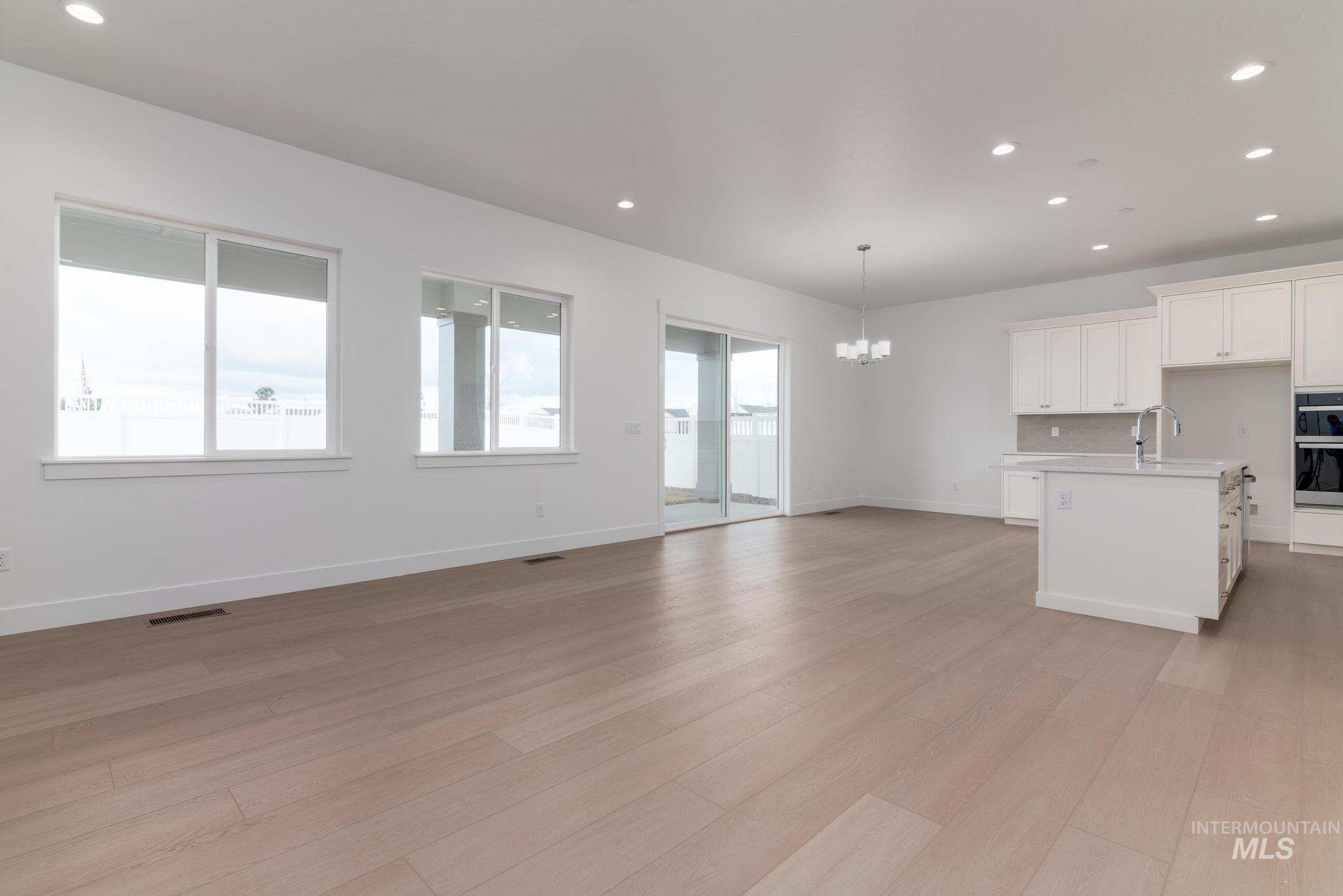 8501 S Country Wind Ave, Meridian, Idaho 83642, 4 Bedrooms, 3 Bathrooms, Residential For Sale, Price $649,000,MLS 98979871