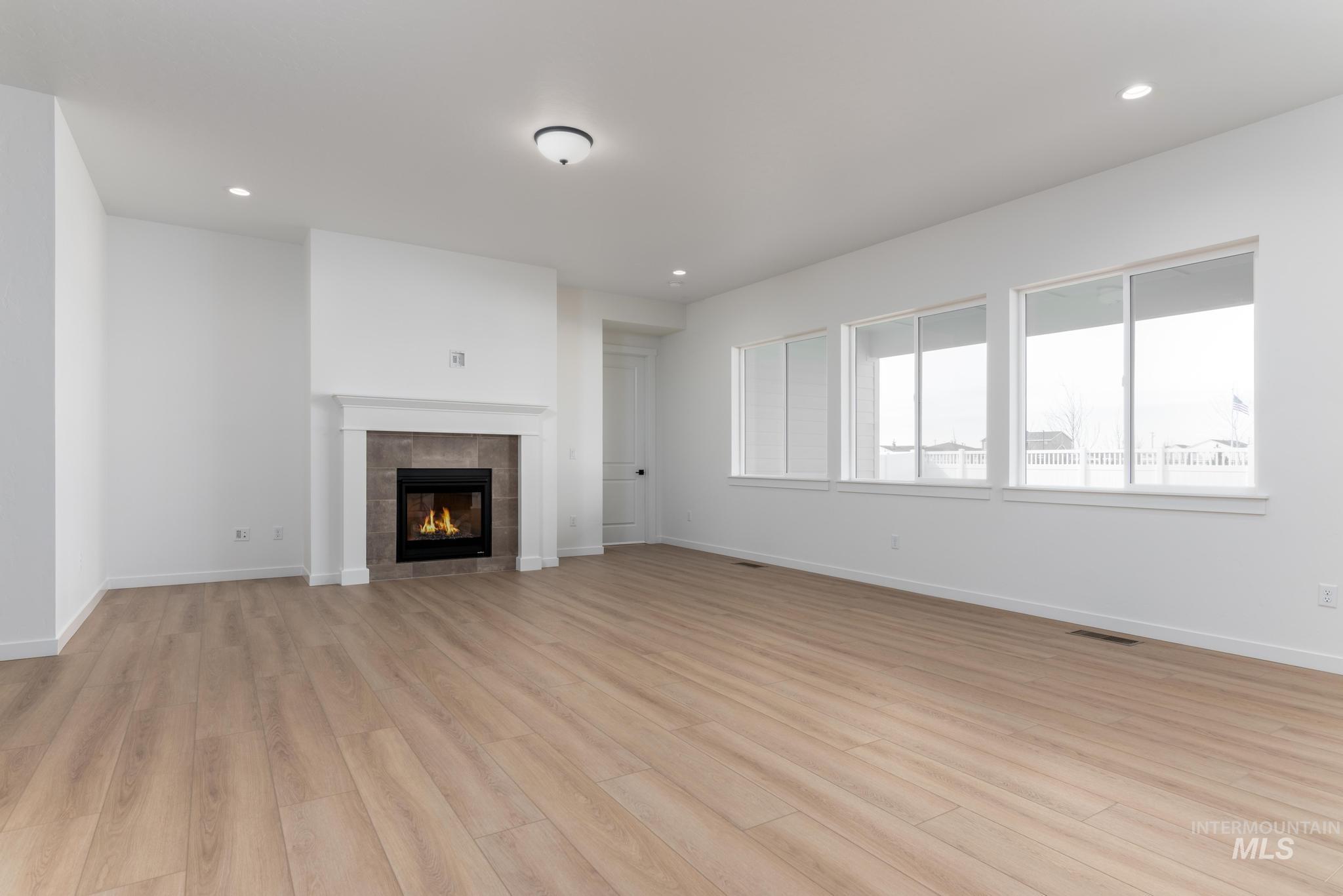 8459 S Country Wind Ave, Meridian, Idaho 83642, 3 Bedrooms, 2.5 Bathrooms, Residential For Sale, Price $659,000,MLS 98979872