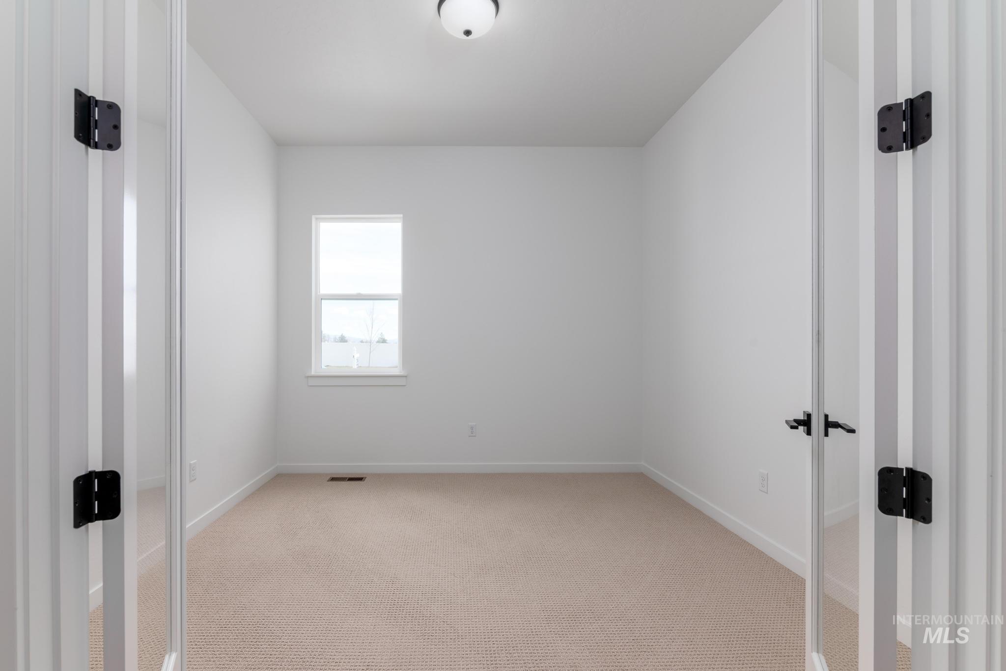 8459 S Country Wind Ave, Meridian, Idaho 83642, 3 Bedrooms, 2.5 Bathrooms, Residential For Sale, Price $659,000,MLS 98979872