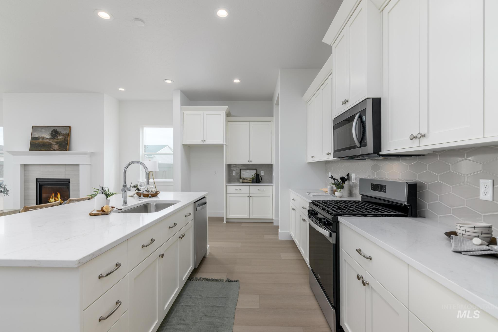 8534 W Stillmore St, Star, Idaho 83669, 2 Bedrooms, 2 Bathrooms, Residential For Sale, Price $519,000,MLS 98979874