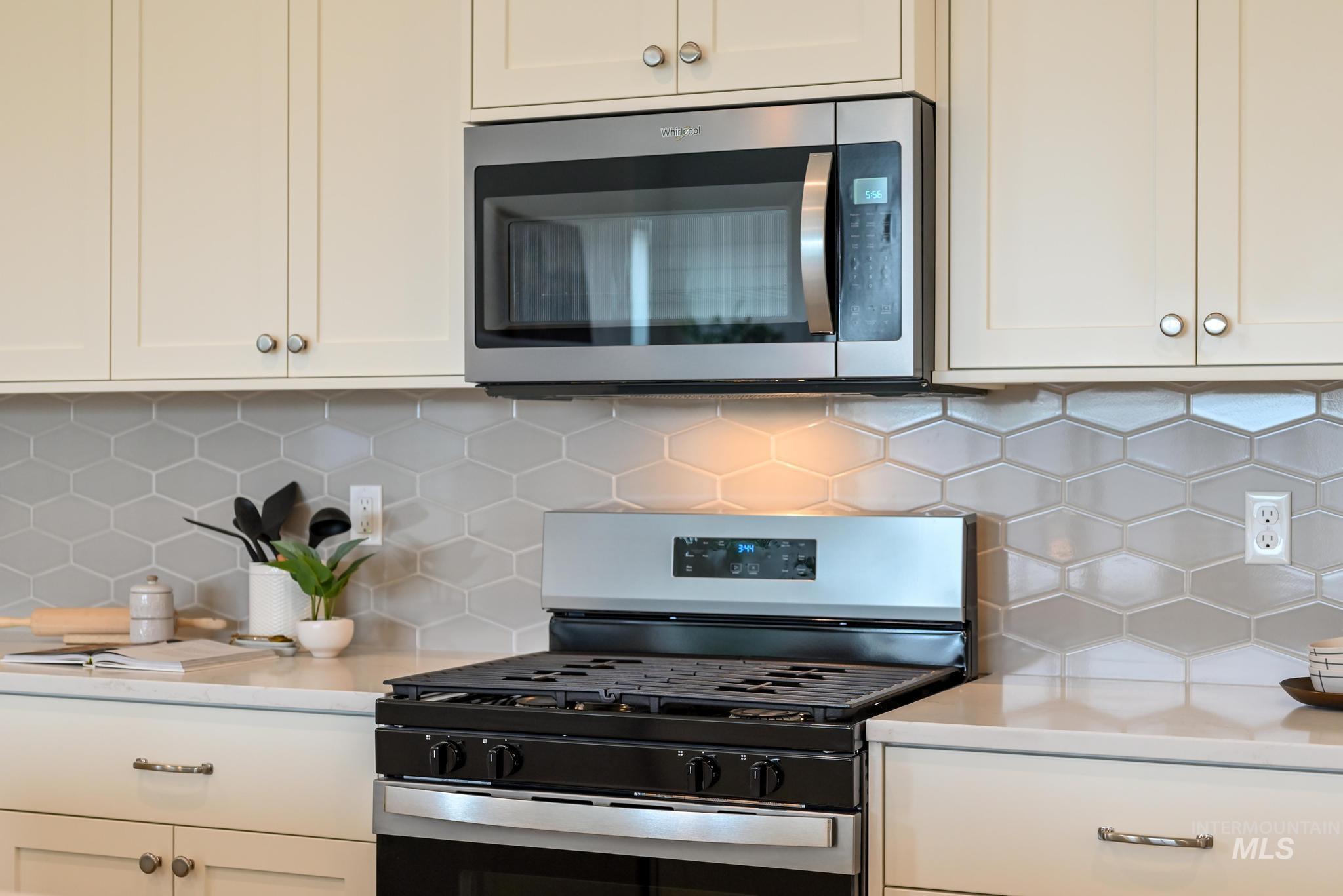 8534 W Stillmore St, Star, Idaho 83669, 2 Bedrooms, 2 Bathrooms, Residential For Sale, Price $519,000,MLS 98979874