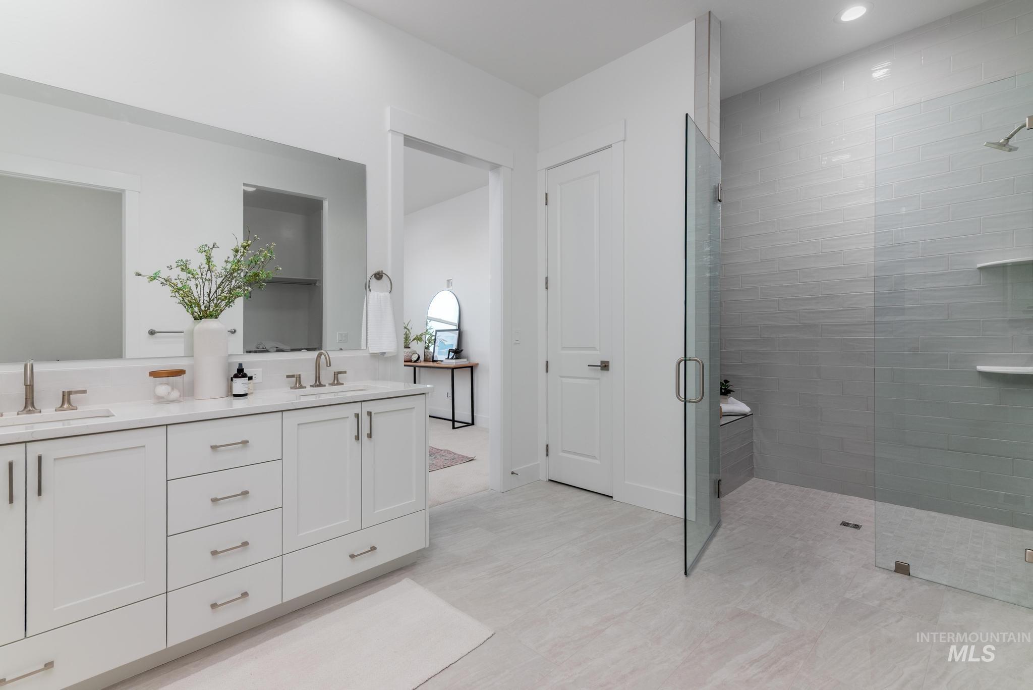 2568 N Leatherwood Ave, Star, Idaho 83669, 3 Bedrooms, 3 Bathrooms, Residential For Sale, Price $644,000,MLS 98979875