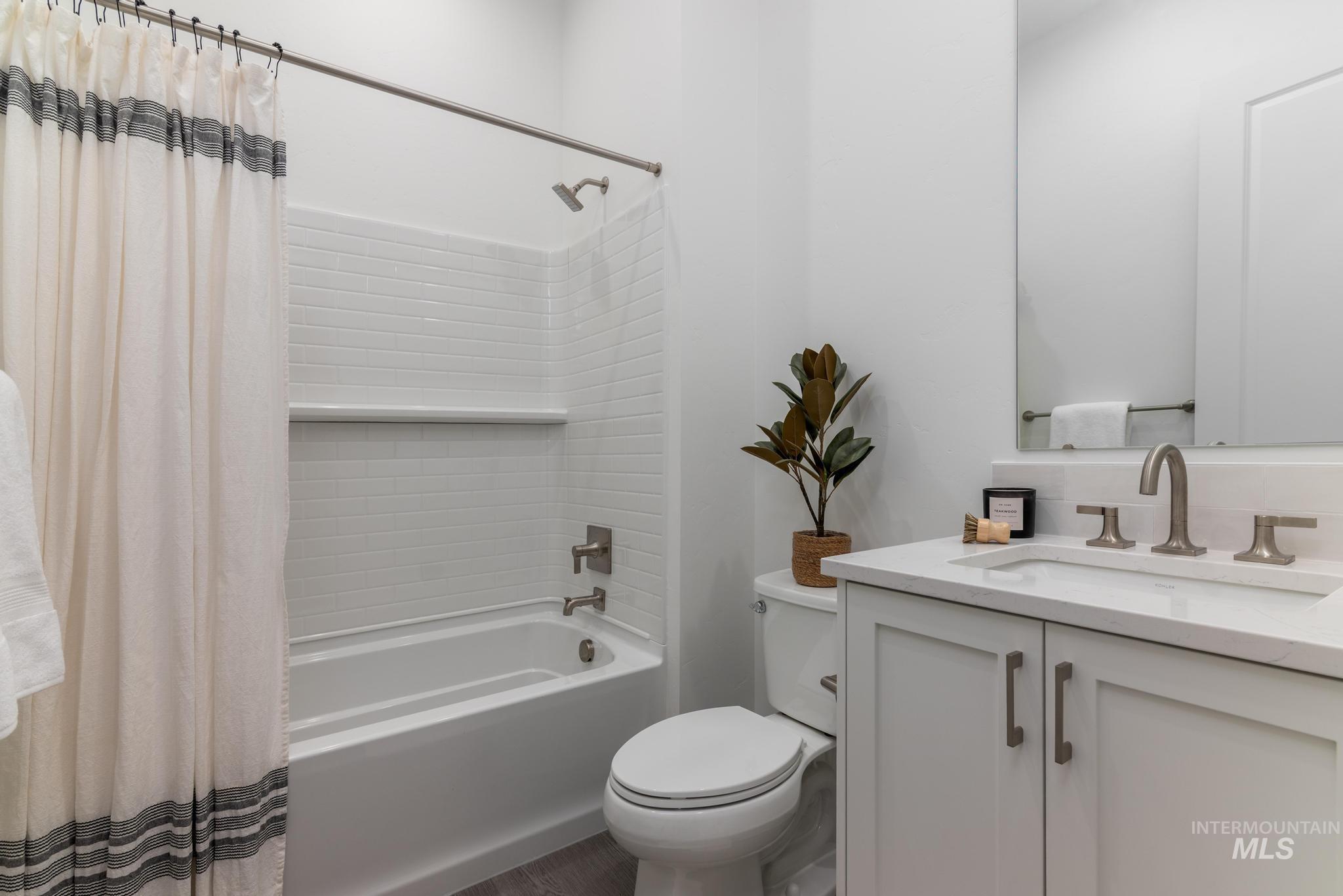 2568 N Leatherwood Ave, Star, Idaho 83669, 3 Bedrooms, 3 Bathrooms, Residential For Sale, Price $644,000,MLS 98979875