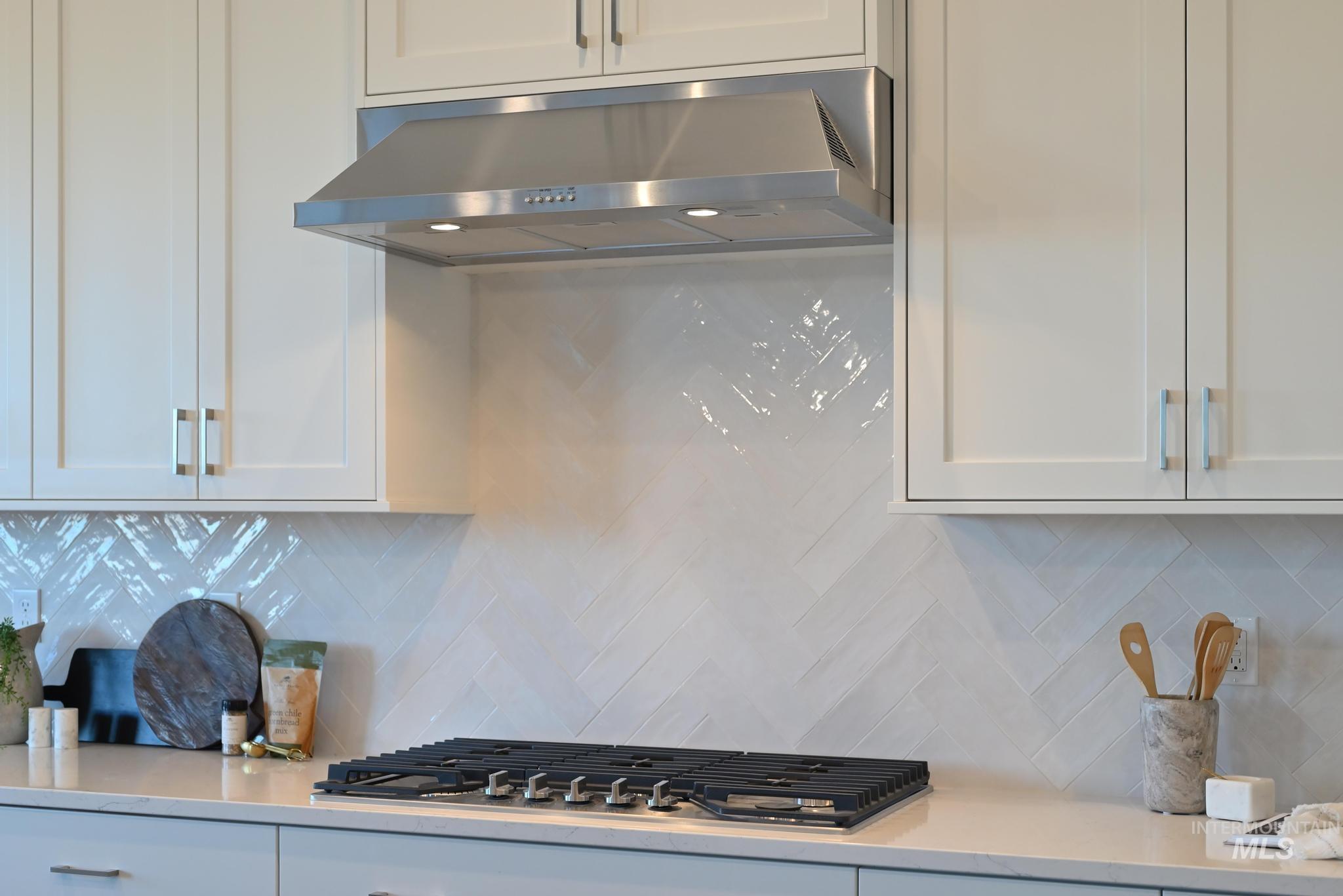 2568 N Leatherwood Ave, Star, Idaho 83669, 3 Bedrooms, 3 Bathrooms, Residential For Sale, Price $644,000,MLS 98979875