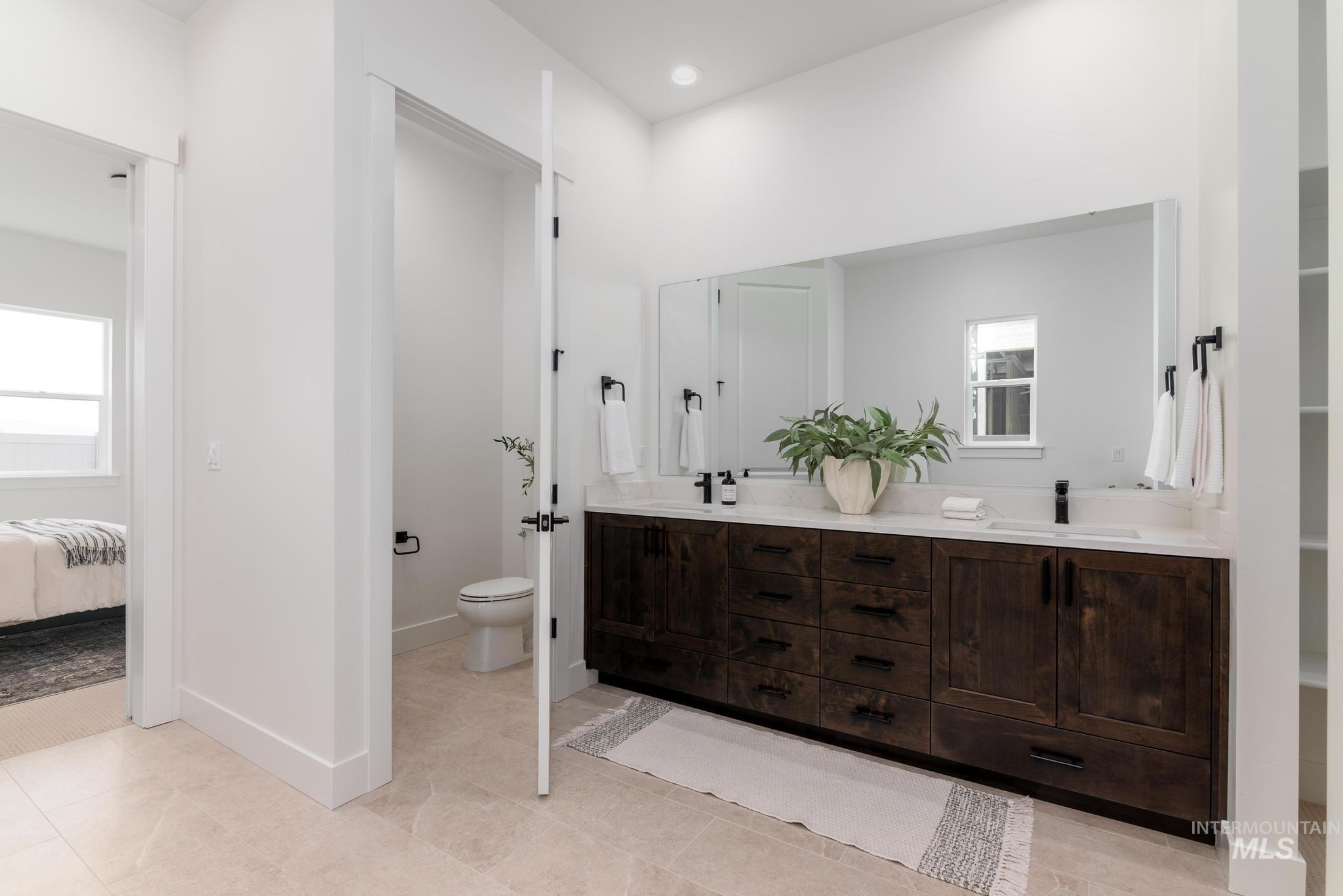 2604 N Leatherwood Ave., Star, Idaho 83669, 3 Bedrooms, 2.5 Bathrooms, Residential For Sale, Price $644,000,MLS 98979876