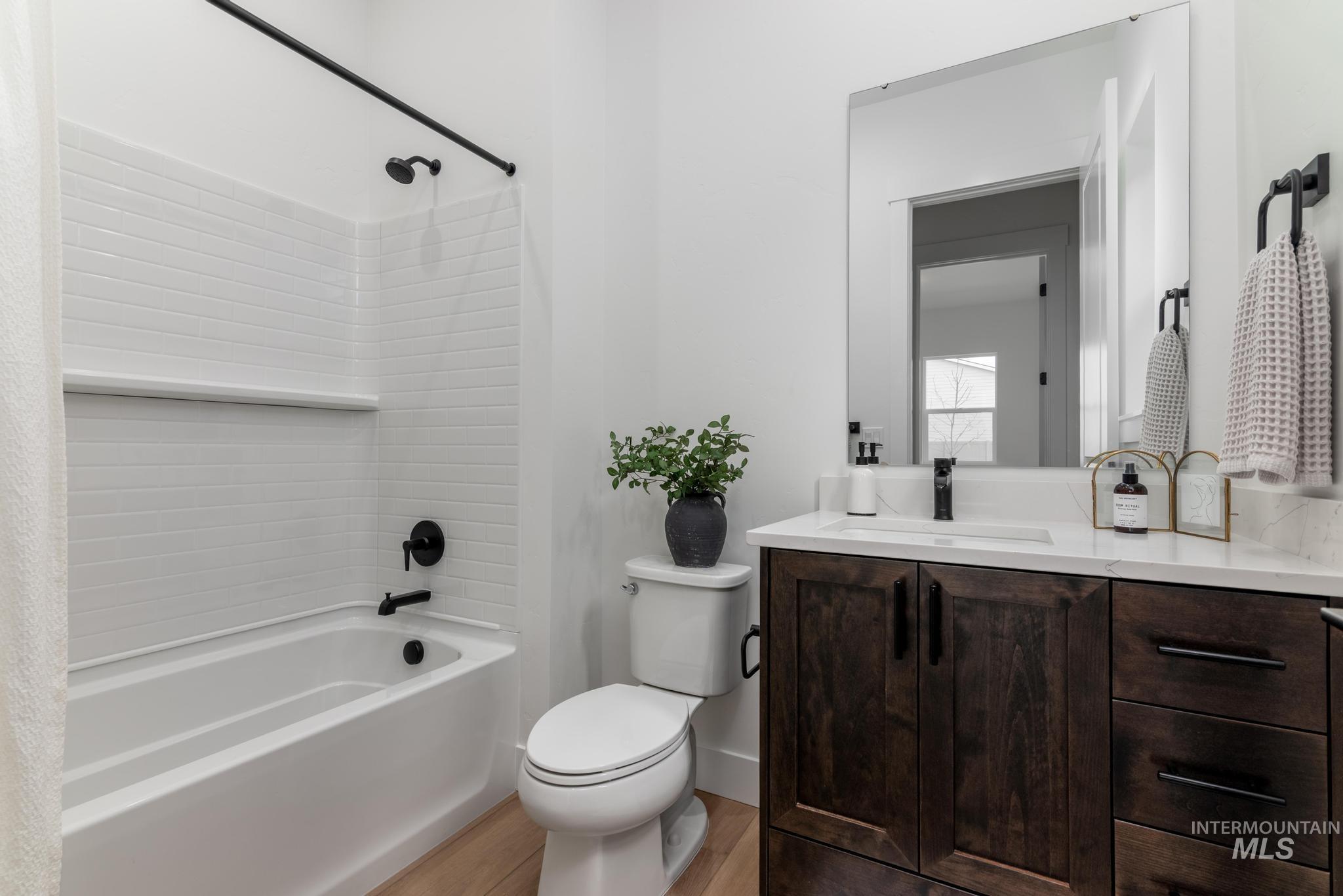 2604 N Leatherwood Ave., Star, Idaho 83669, 3 Bedrooms, 2.5 Bathrooms, Residential For Sale, Price $644,000,MLS 98979876