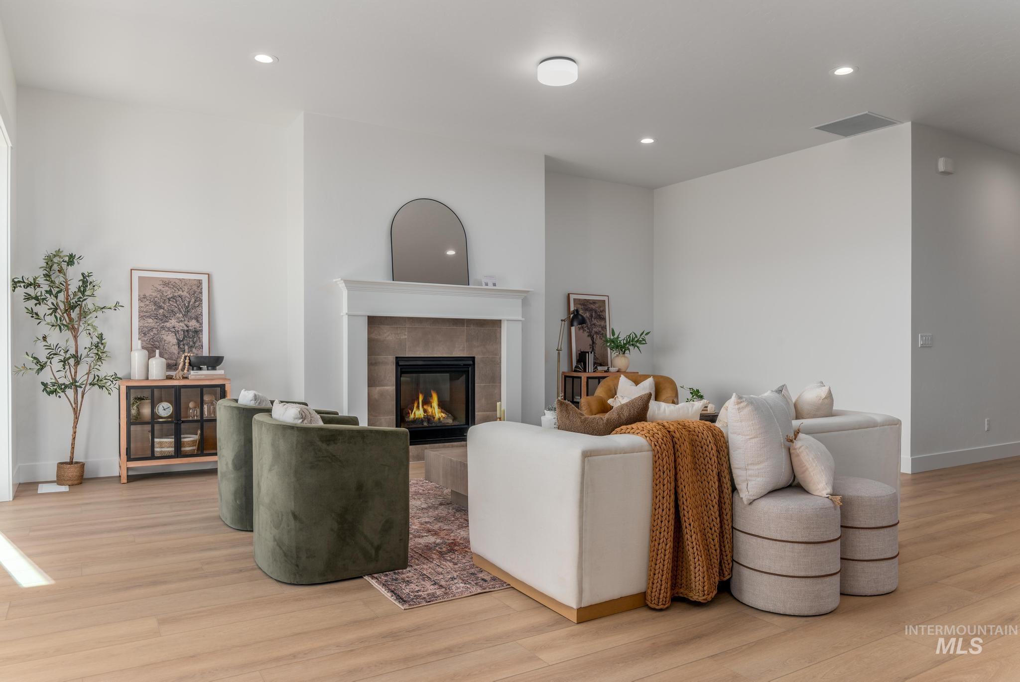 2604 N Leatherwood Ave., Star, Idaho 83669, 3 Bedrooms, 2.5 Bathrooms, Residential For Sale, Price $644,000,MLS 98979876