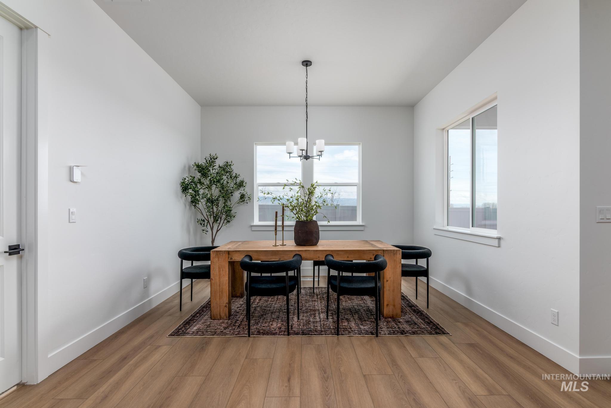 2604 N Leatherwood Ave., Star, Idaho 83669, 3 Bedrooms, 2.5 Bathrooms, Residential For Sale, Price $644,000,MLS 98979876