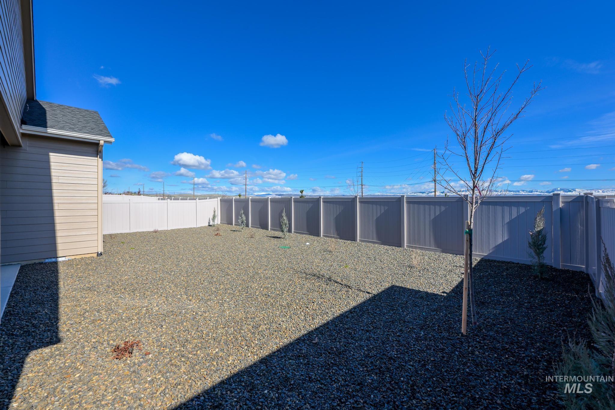 2616 N Leatherwood Ave, Star, Idaho 83669, 3 Bedrooms, 3 Bathrooms, Residential For Sale, Price $634,000,MLS 98979877