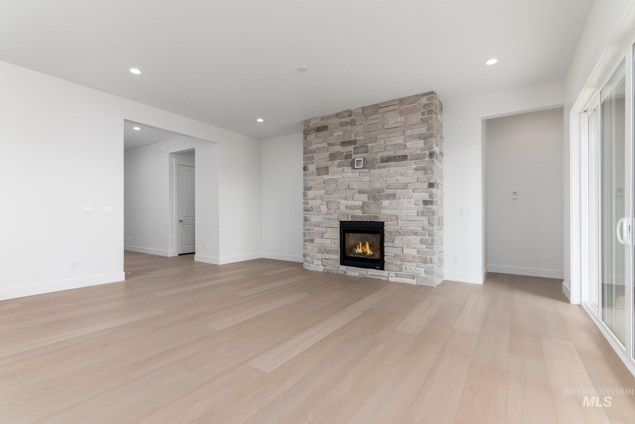 2616 N Leatherwood Ave, Star, Idaho 83669, 3 Bedrooms, 3 Bathrooms, Residential For Sale, Price $634,000,MLS 98979877