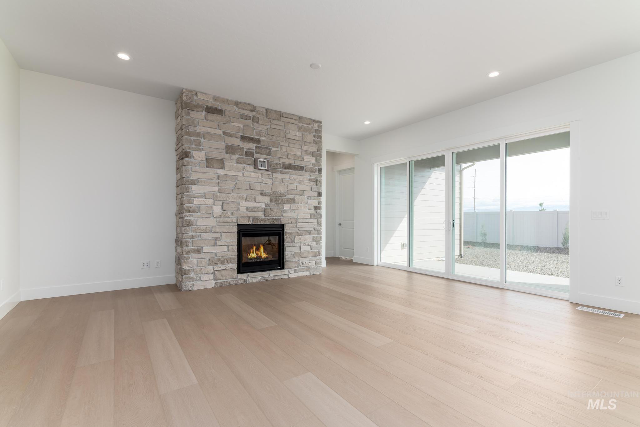 2616 N Leatherwood Ave, Star, Idaho 83669, 3 Bedrooms, 3 Bathrooms, Residential For Sale, Price $634,000,MLS 98979877