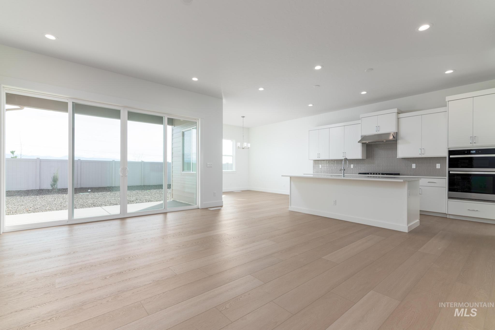 2616 N Leatherwood Ave, Star, Idaho 83669, 3 Bedrooms, 3 Bathrooms, Residential For Sale, Price $634,000,MLS 98979877