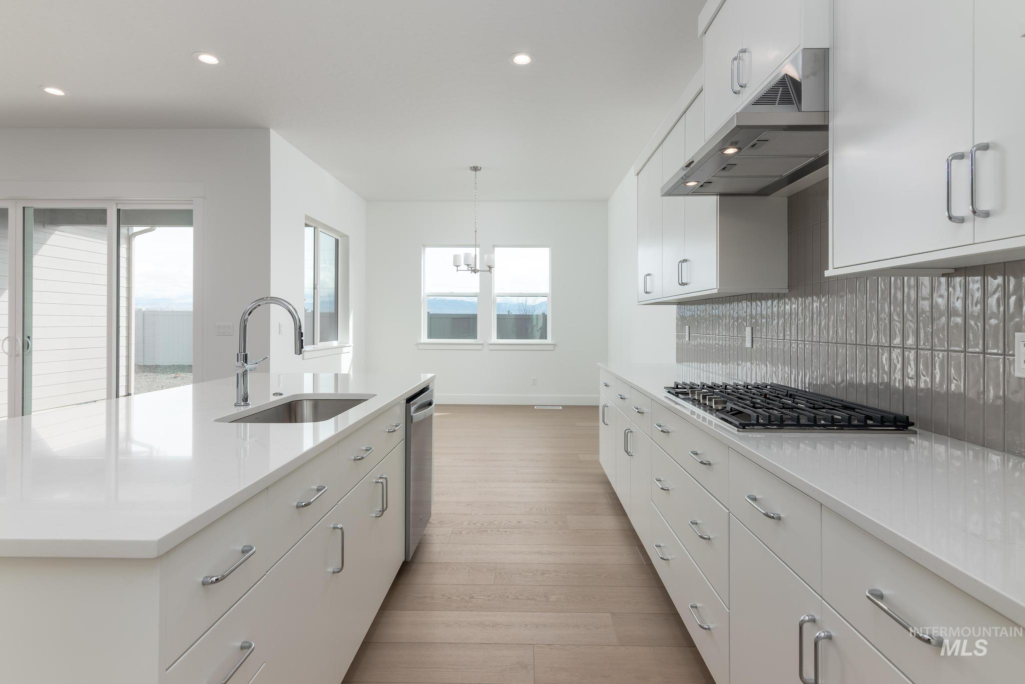 2616 N Leatherwood Ave, Star, Idaho 83669, 3 Bedrooms, 3 Bathrooms, Residential For Sale, Price $634,000,MLS 98979877