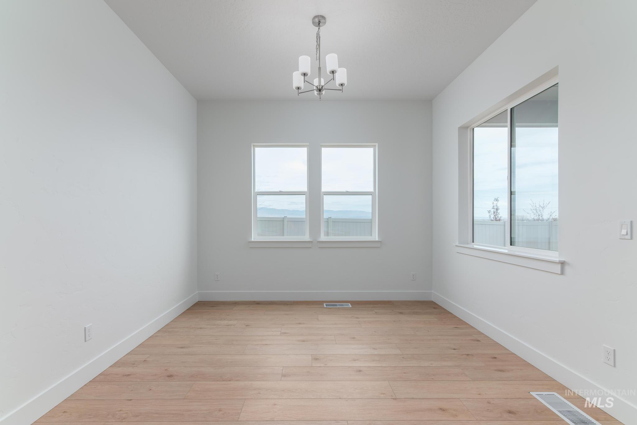 2716 N Leatherwood Pl, Star, Idaho 83669, 2 Bedrooms, 2.5 Bathrooms, Residential For Sale, Price $644,000,MLS 98979879