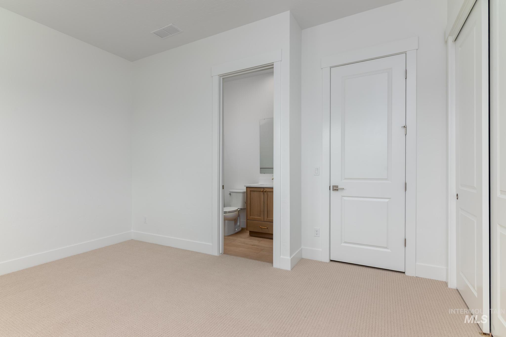 2716 N Leatherwood Pl, Star, Idaho 83669, 2 Bedrooms, 2.5 Bathrooms, Residential For Sale, Price $644,000,MLS 98979879