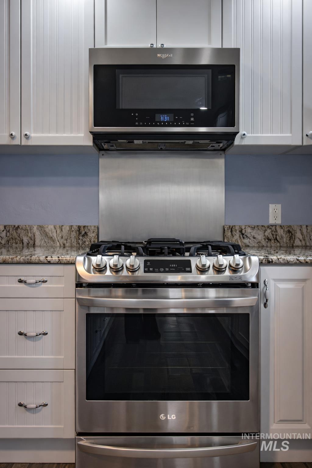 252 SE Boulevard, New Plymouth, Idaho 83655, 3 Bedrooms, 2 Bathrooms, Residential For Sale, Price $595,000,MLS 98979880