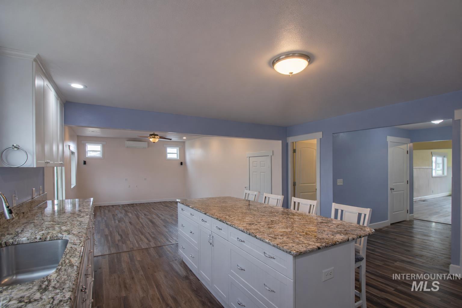 252 SE Boulevard, New Plymouth, Idaho 83655, 3 Bedrooms, 2 Bathrooms, Residential For Sale, Price $595,000,MLS 98979880