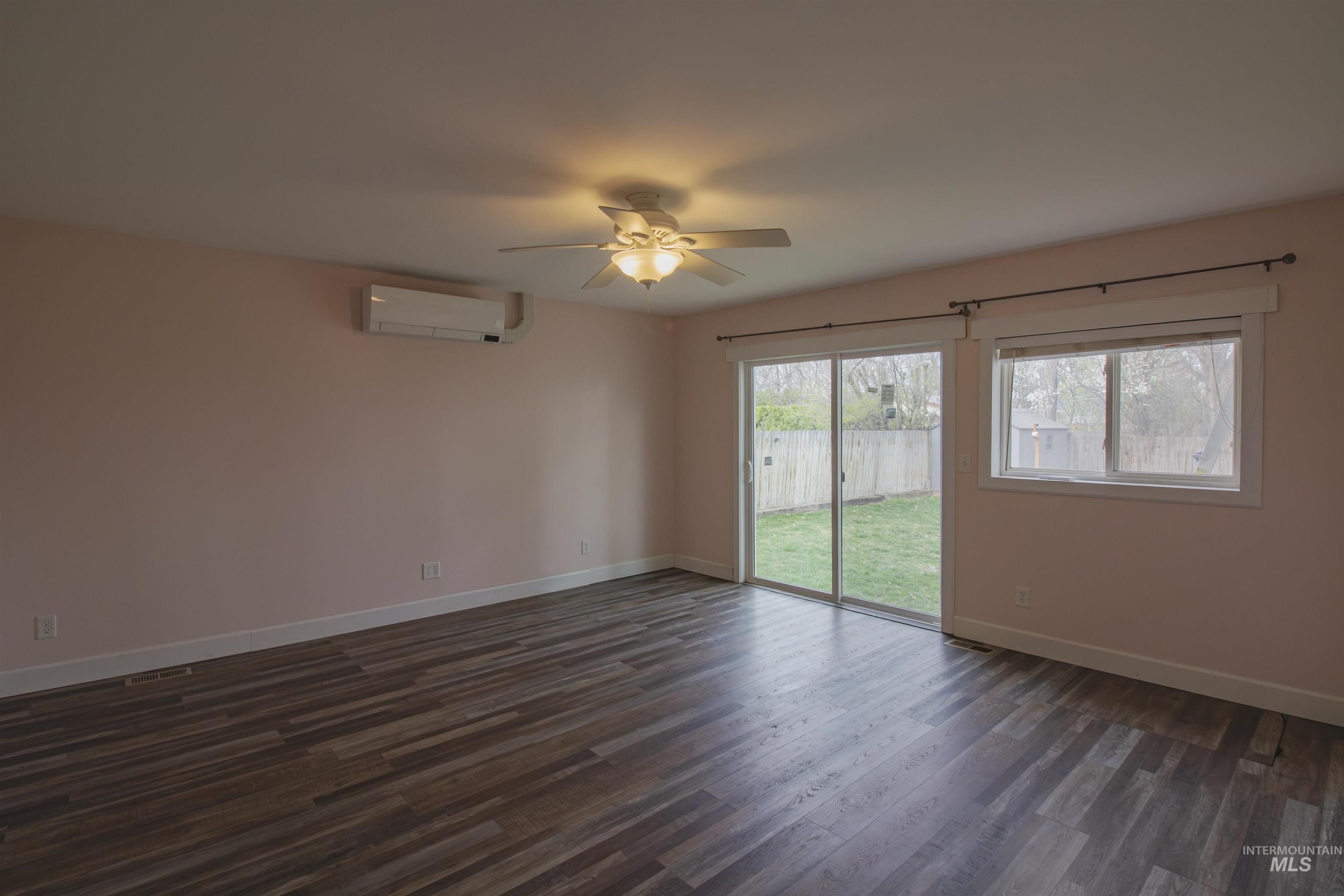 252 SE Boulevard, New Plymouth, Idaho 83655, 3 Bedrooms, 2 Bathrooms, Residential For Sale, Price $595,000,MLS 98979880