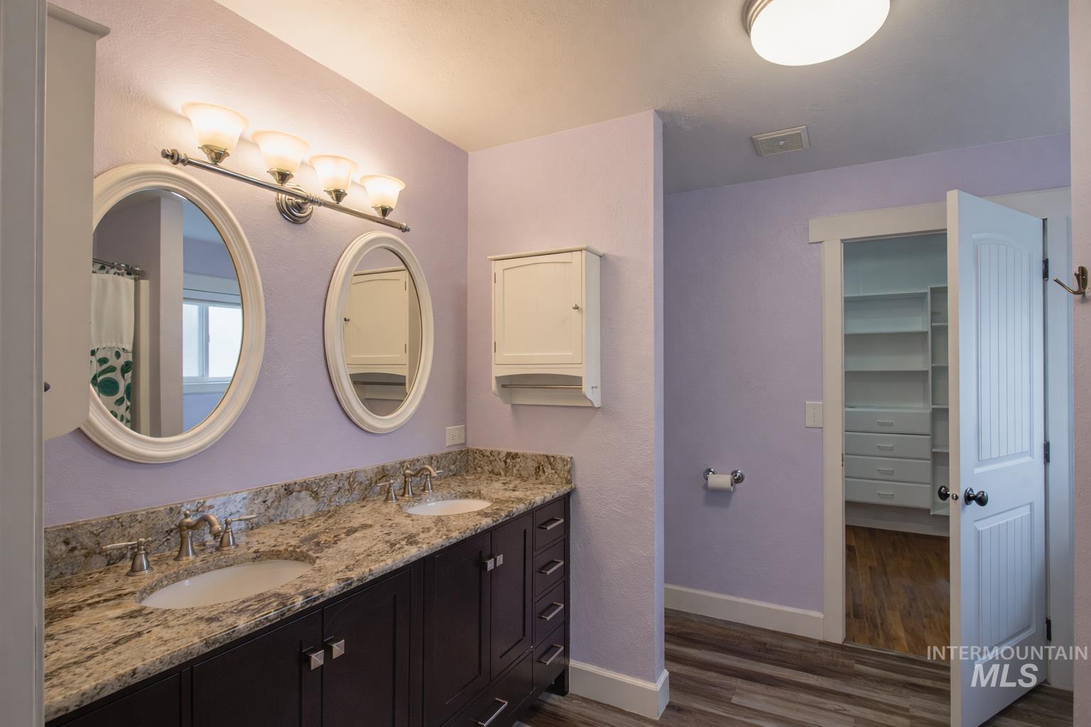 252 SE Boulevard, New Plymouth, Idaho 83655, 3 Bedrooms, 2 Bathrooms, Residential For Sale, Price $595,000,MLS 98979880