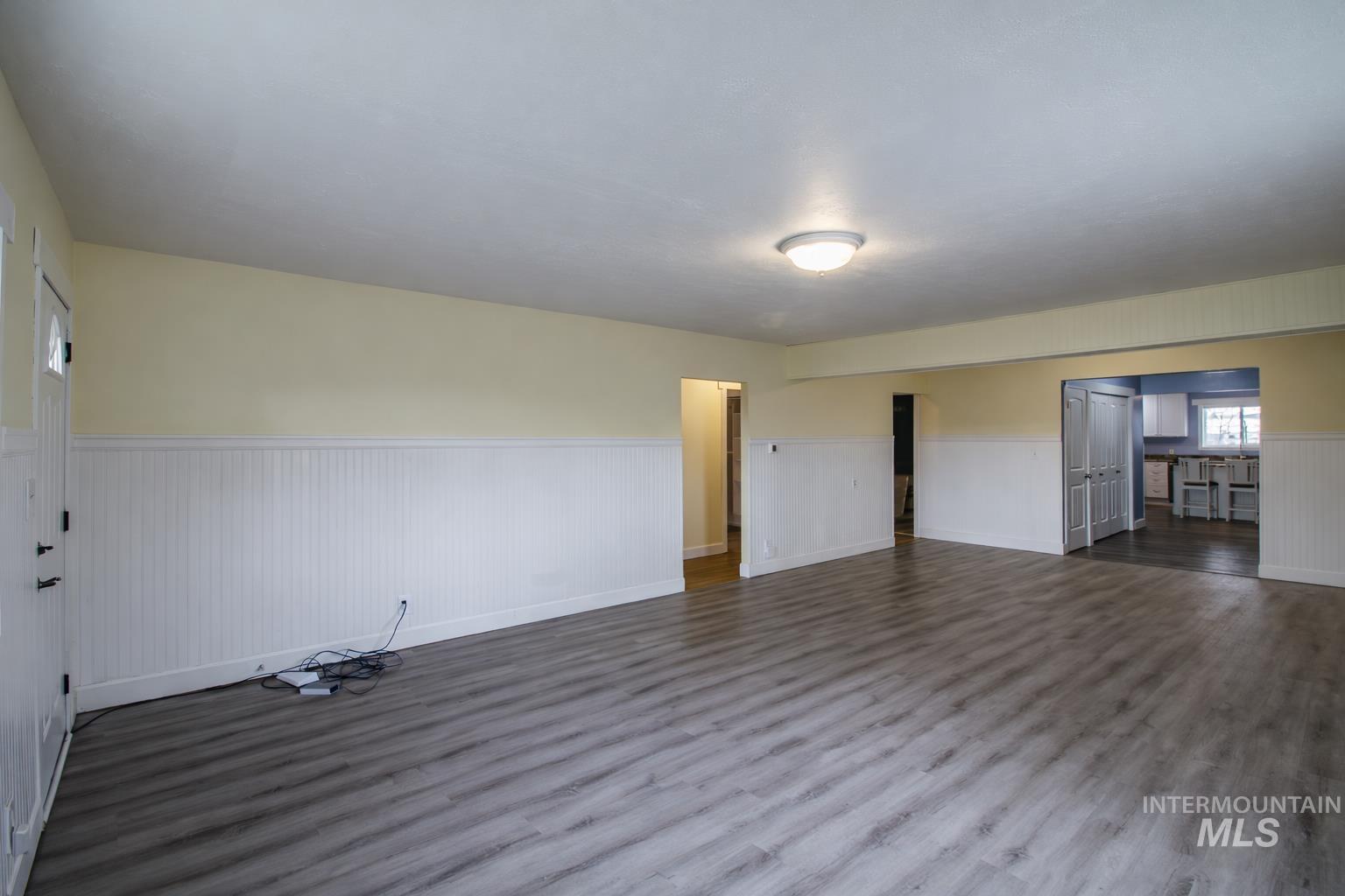 252 SE Boulevard, New Plymouth, Idaho 83655, 3 Bedrooms, 2 Bathrooms, Residential For Sale, Price $595,000,MLS 98979880