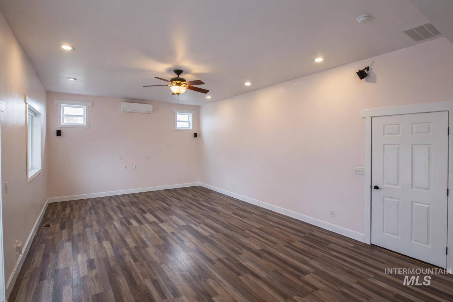 252 SE Boulevard, New Plymouth, Idaho 83655, 3 Bedrooms, 2 Bathrooms, Residential For Sale, Price $595,000,MLS 98979880