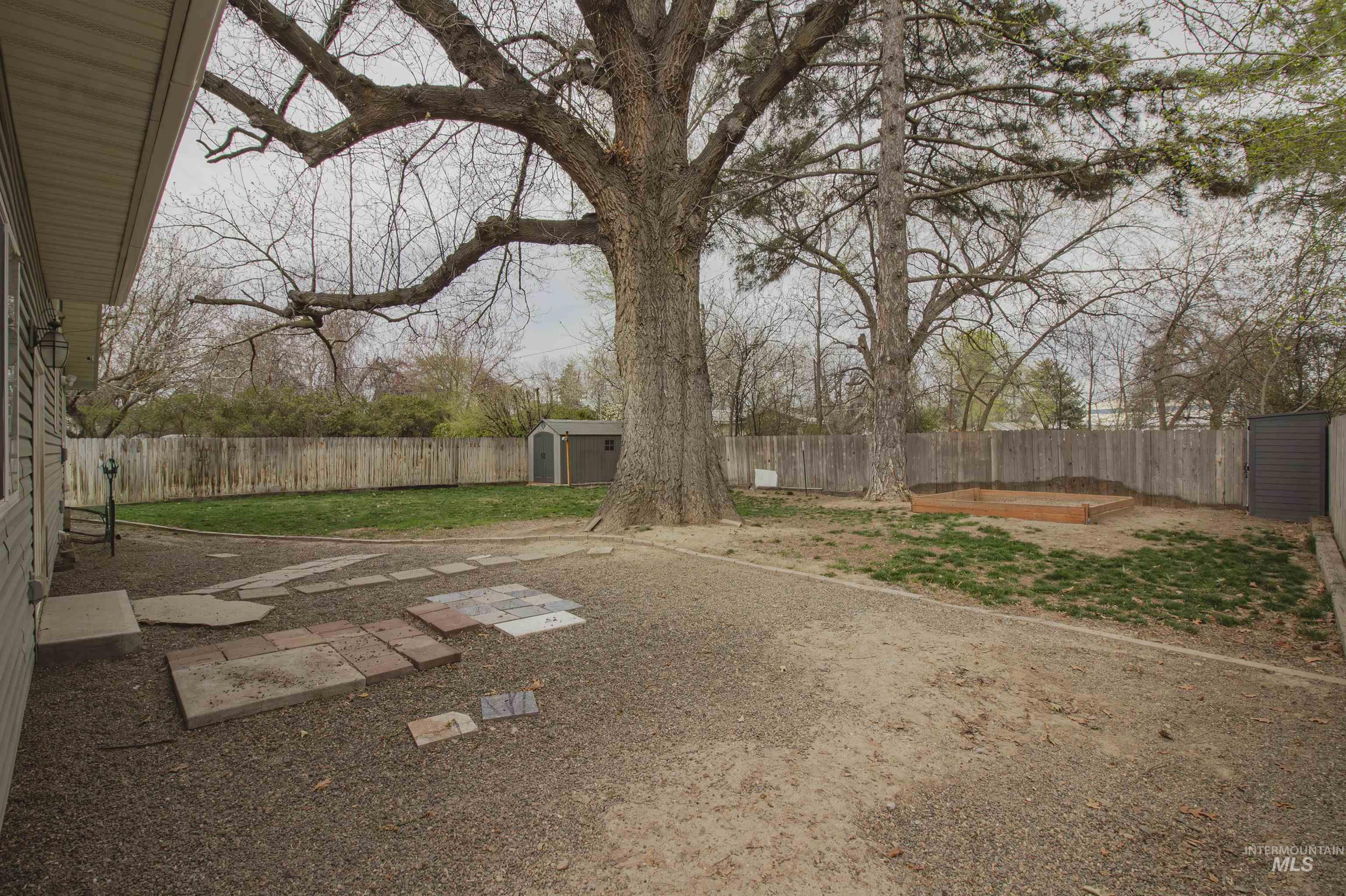 252 SE Boulevard, New Plymouth, Idaho 83655, 3 Bedrooms, 2 Bathrooms, Residential For Sale, Price $595,000,MLS 98979880