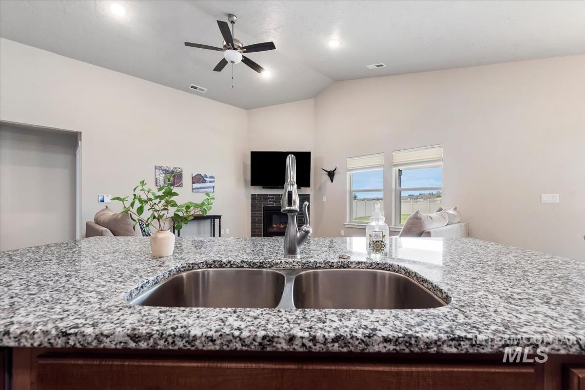 3123 N Greengate Way, Star, Idaho 83669, 3 Bedrooms, 2 Bathrooms, Residential For Sale, Price $579,650, 98979882