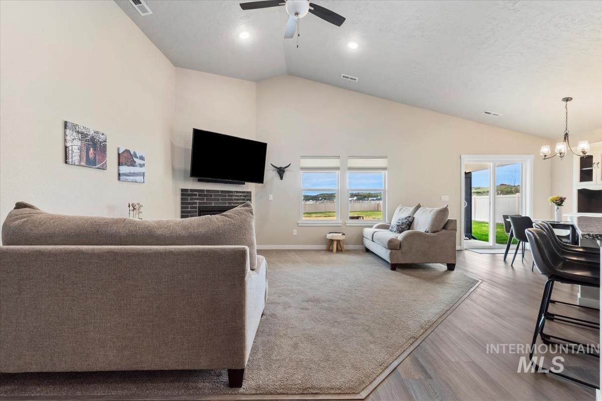 3123 N Greengate Way, Star, Idaho 83669, 3 Bedrooms, 2 Bathrooms, Residential For Sale, Price $579,650, 98979882