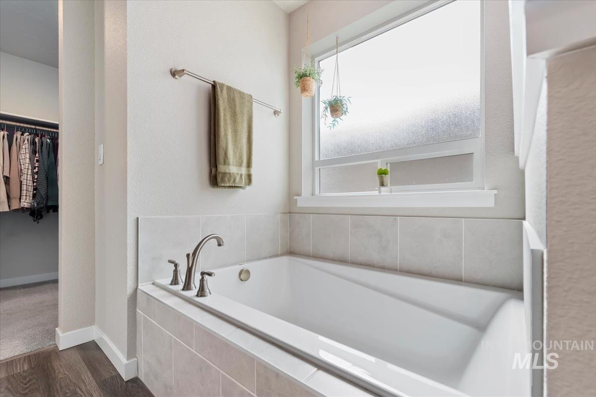 3123 N Greengate Way, Star, Idaho 83669, 3 Bedrooms, 2 Bathrooms, Residential For Sale, Price $579,650, 98979882