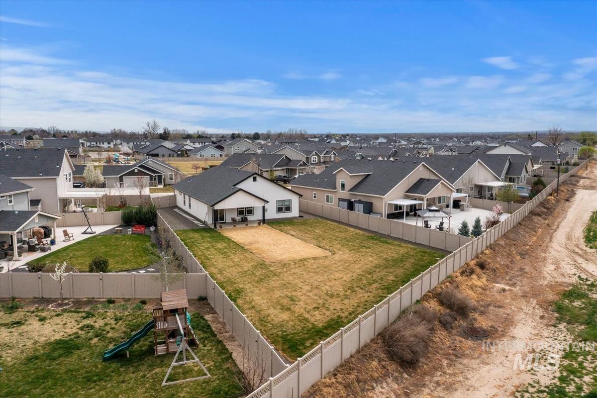 3123 N Greengate Way, Star, Idaho 83669, 3 Bedrooms, 2 Bathrooms, Residential For Sale, Price $579,650, 98979882