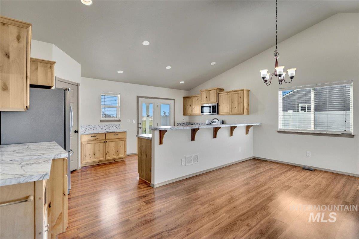 755 Gregory Way, Twin Falls, Idaho 83301-8556, 4 Bedrooms, 2.5 Bathrooms, Residential For Sale, Price $395,000, 98979884