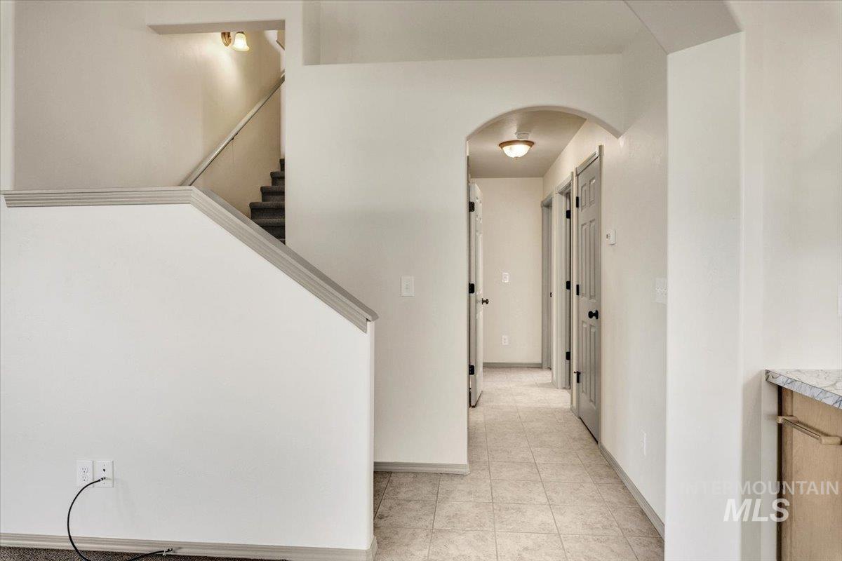 755 Gregory Way, Twin Falls, Idaho 83301-8556, 4 Bedrooms, 2.5 Bathrooms, Residential For Sale, Price $395,000, 98979884