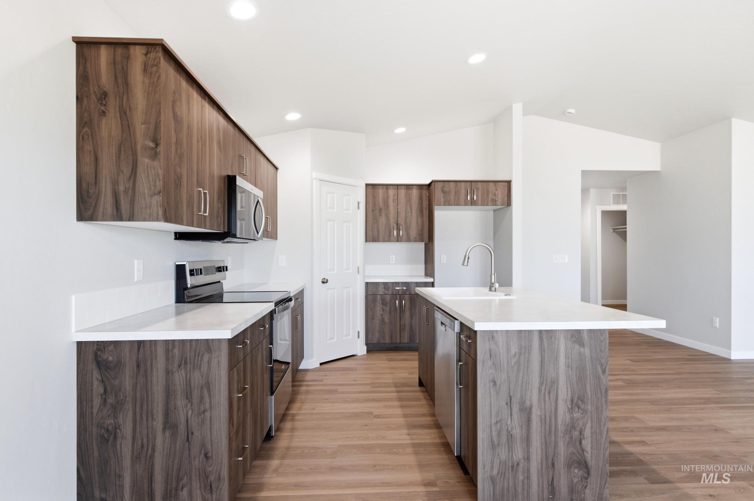 7080 E Marble Springs Dr, Nampa, Idaho 83687, 3 Bedrooms, 2 Bathrooms, Residential For Sale, Price $435,990, 98979891