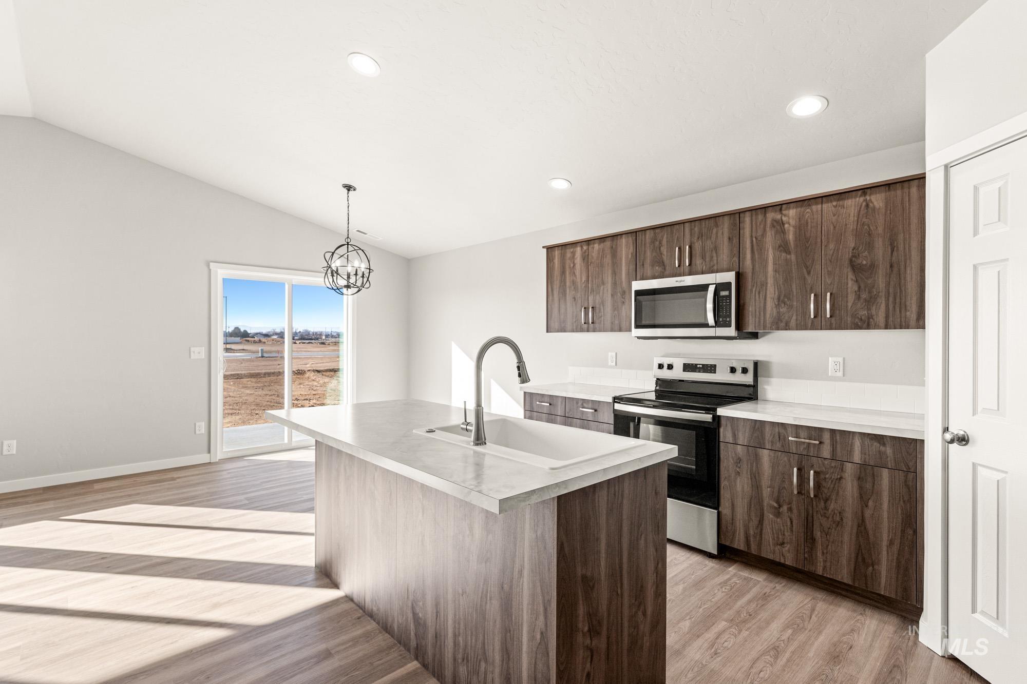 7080 E Marble Springs Dr, Nampa, Idaho 83687, 3 Bedrooms, 2 Bathrooms, Residential For Sale, Price $435,990, 98979891