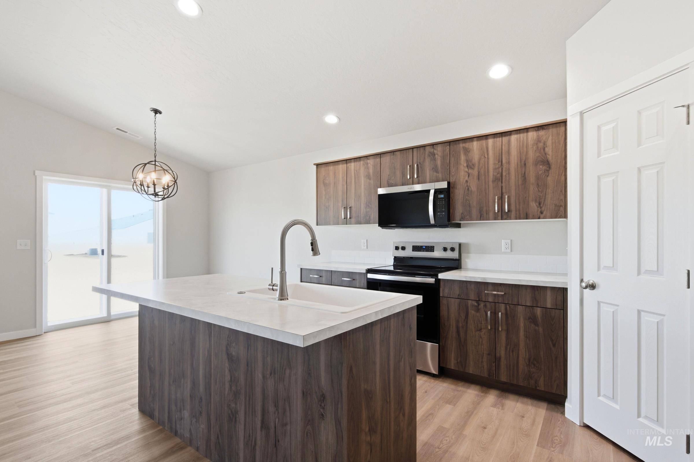 7080 E Marble Springs Dr, Nampa, Idaho 83687, 3 Bedrooms, 2 Bathrooms, Residential For Sale, Price $435,990, 98979891