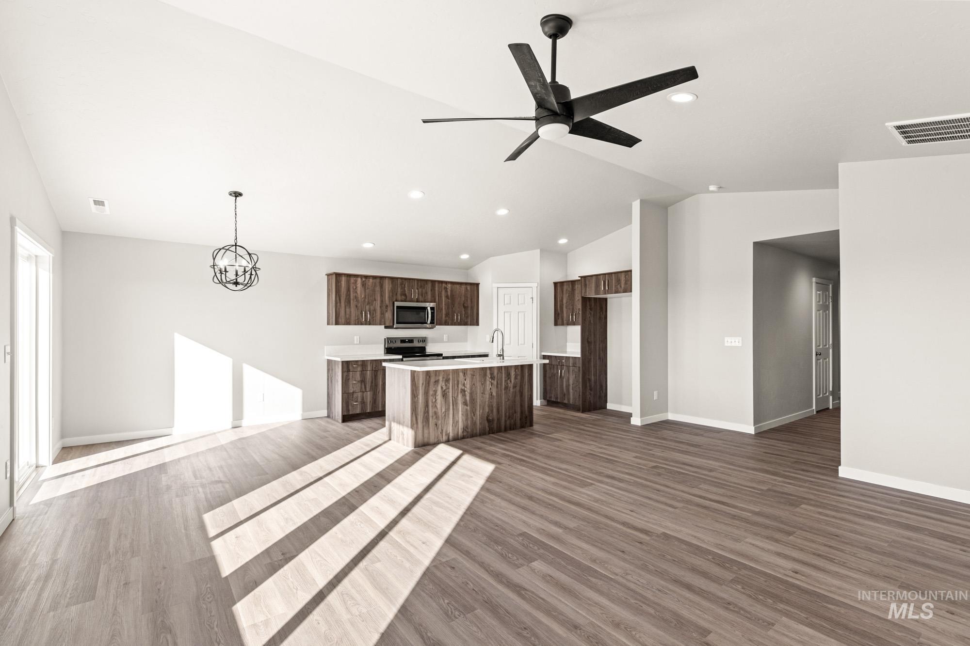 7080 E Marble Springs Dr, Nampa, Idaho 83687, 3 Bedrooms, 2 Bathrooms, Residential For Sale, Price $435,990, 98979891