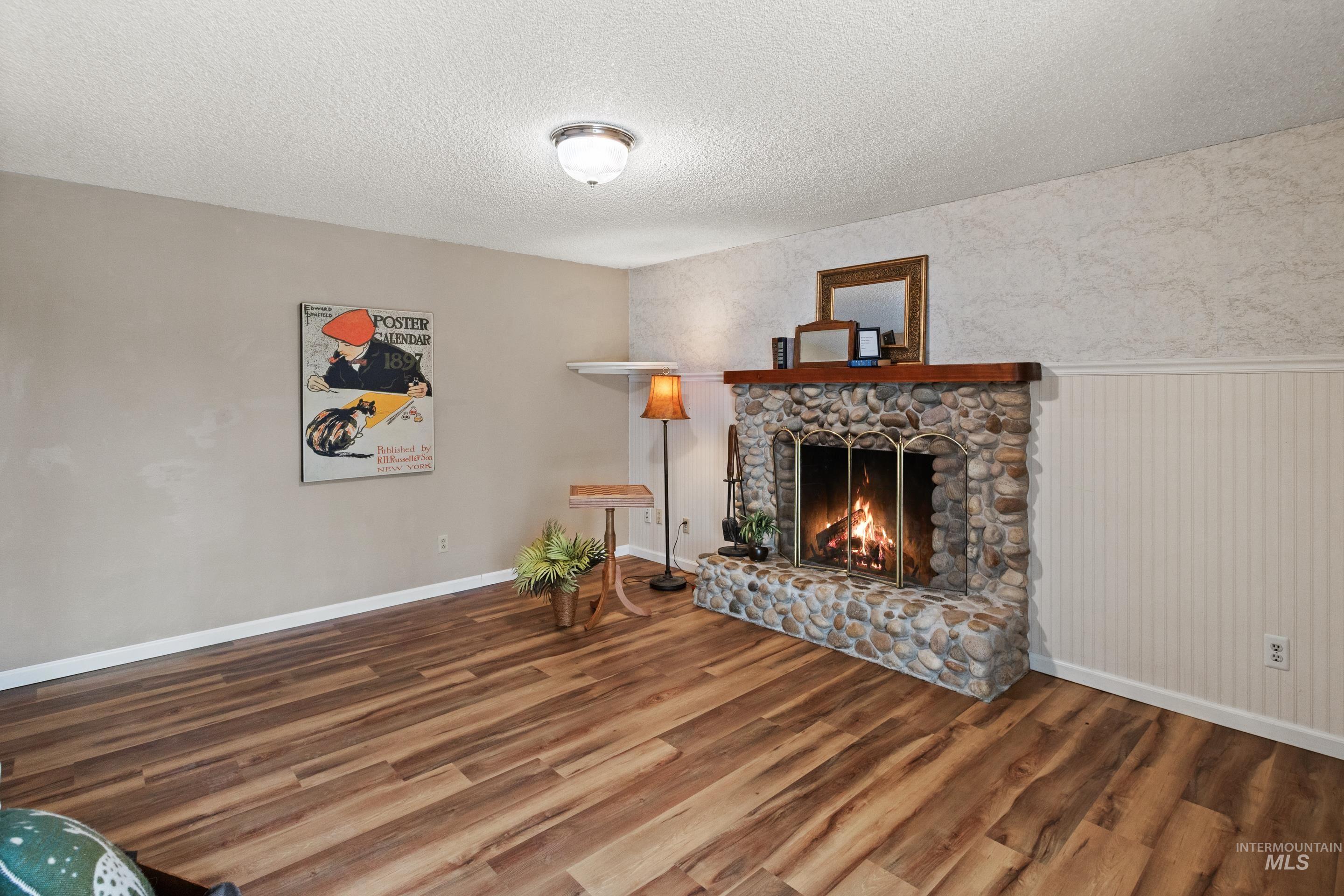 711 W Elm, Caldwell, Idaho 83605, 4 Bedrooms, 3 Bathrooms, Residential For Sale, Price $484,900, 98979892