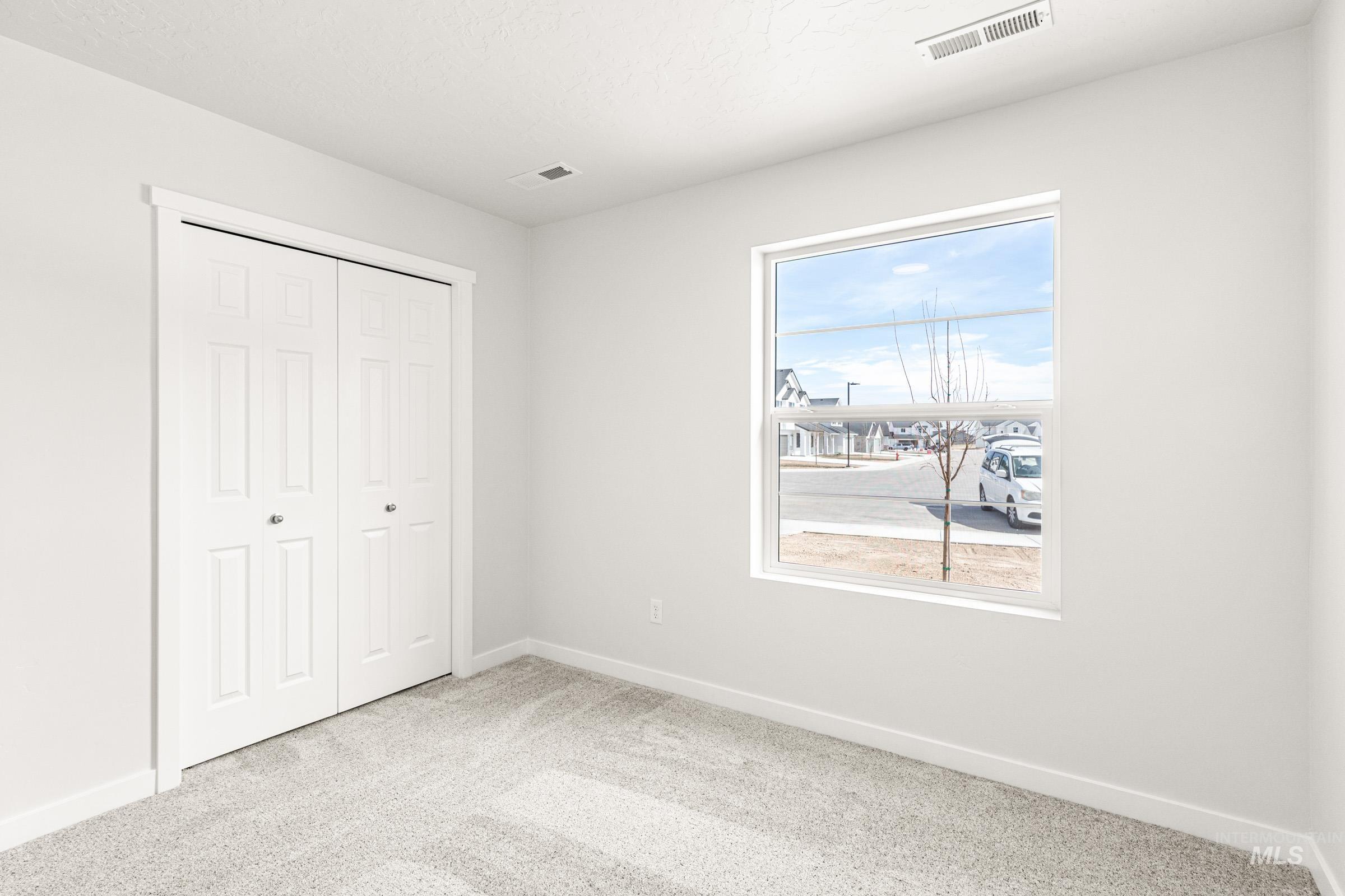 13736 Inman Ct, Caldwell, Idaho 83607, 3 Bedrooms, 2 Bathrooms, Residential For Sale, Price $429,990, 98979894